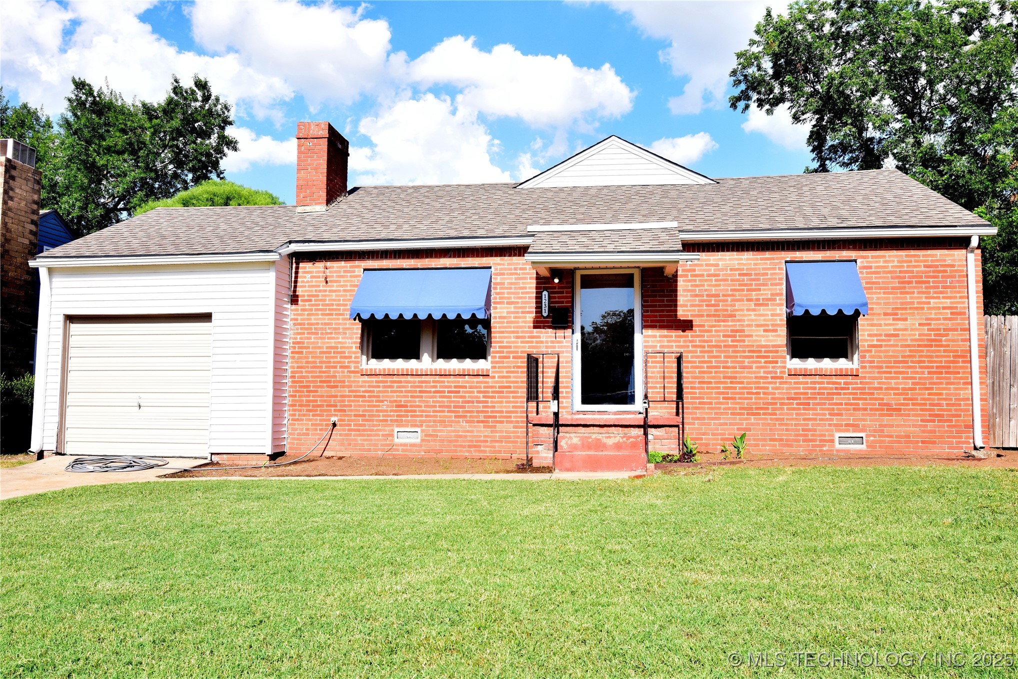 1231 S Winston Avenue Property Photo 1