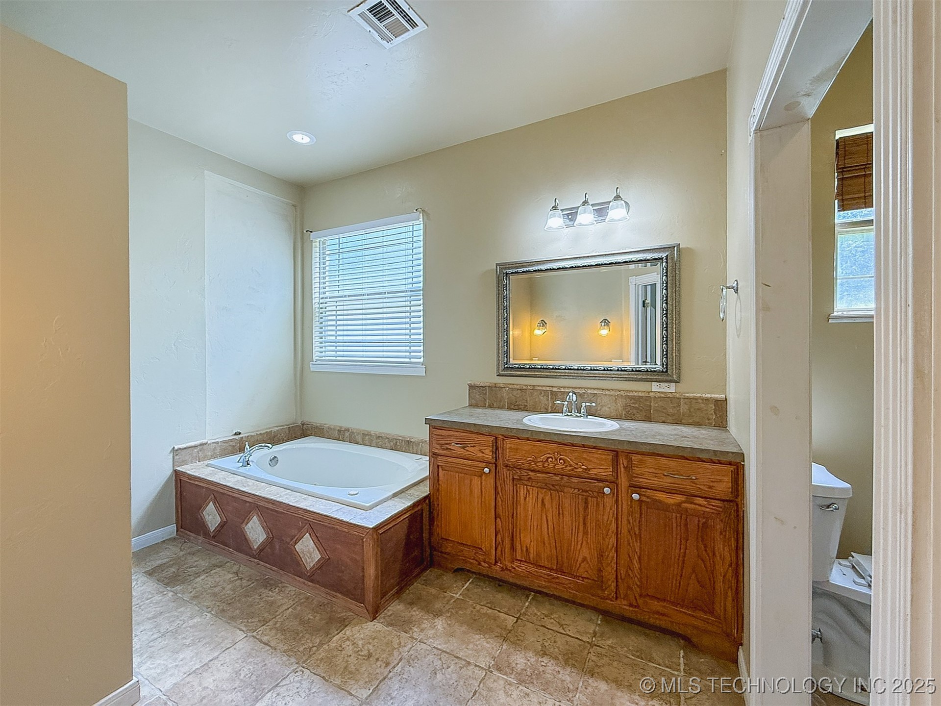 17290 County Road 3548 Property Photo 23