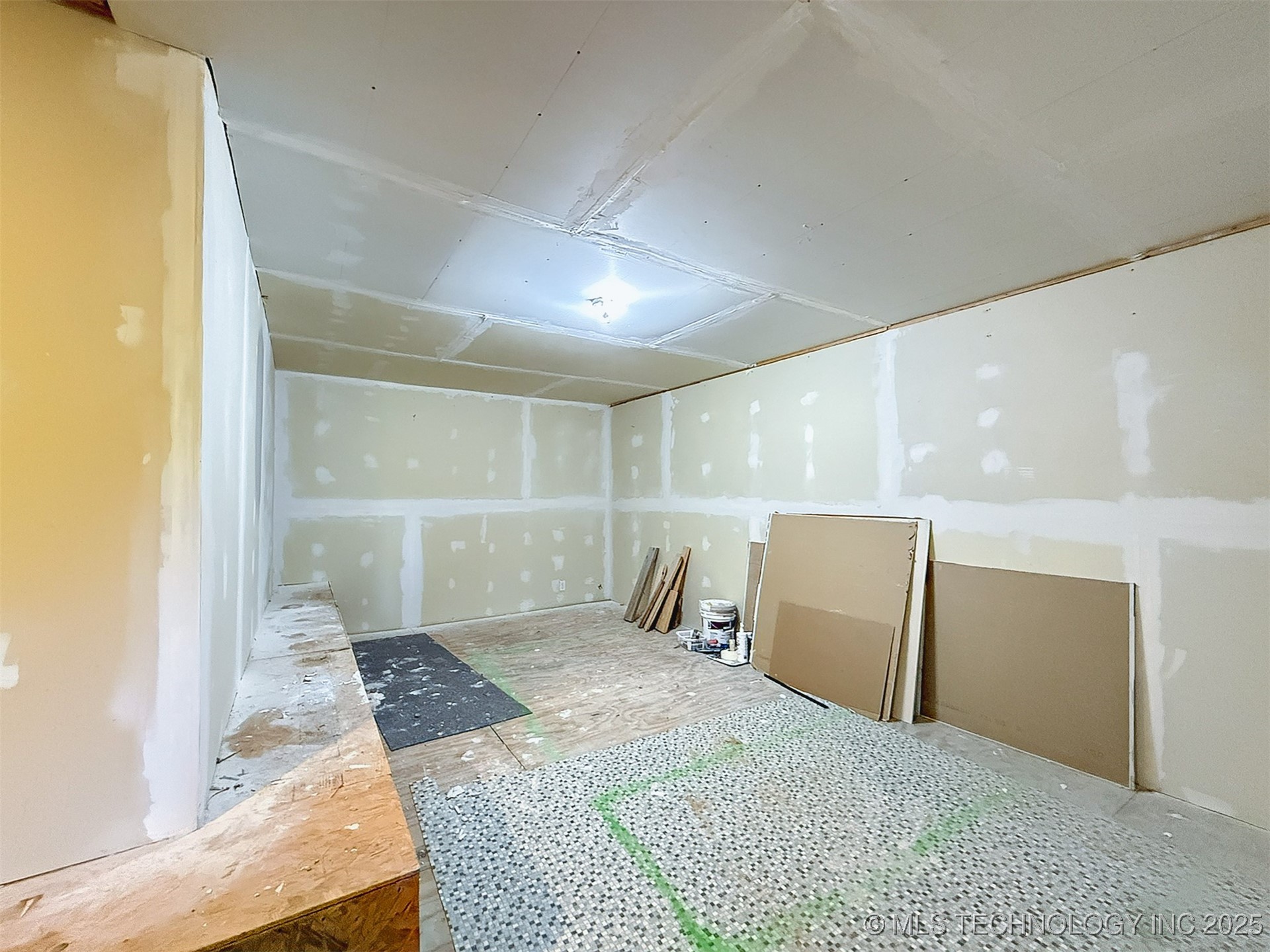 17290 County Road 3548 Property Photo 48