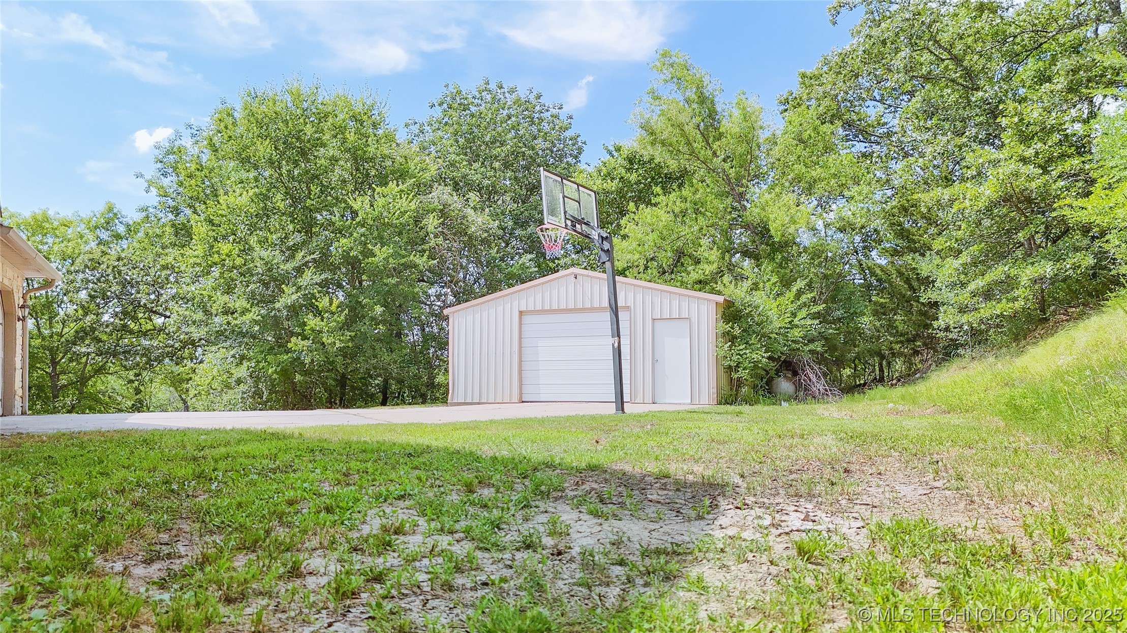 17290 County Road 3548 Property Photo 56