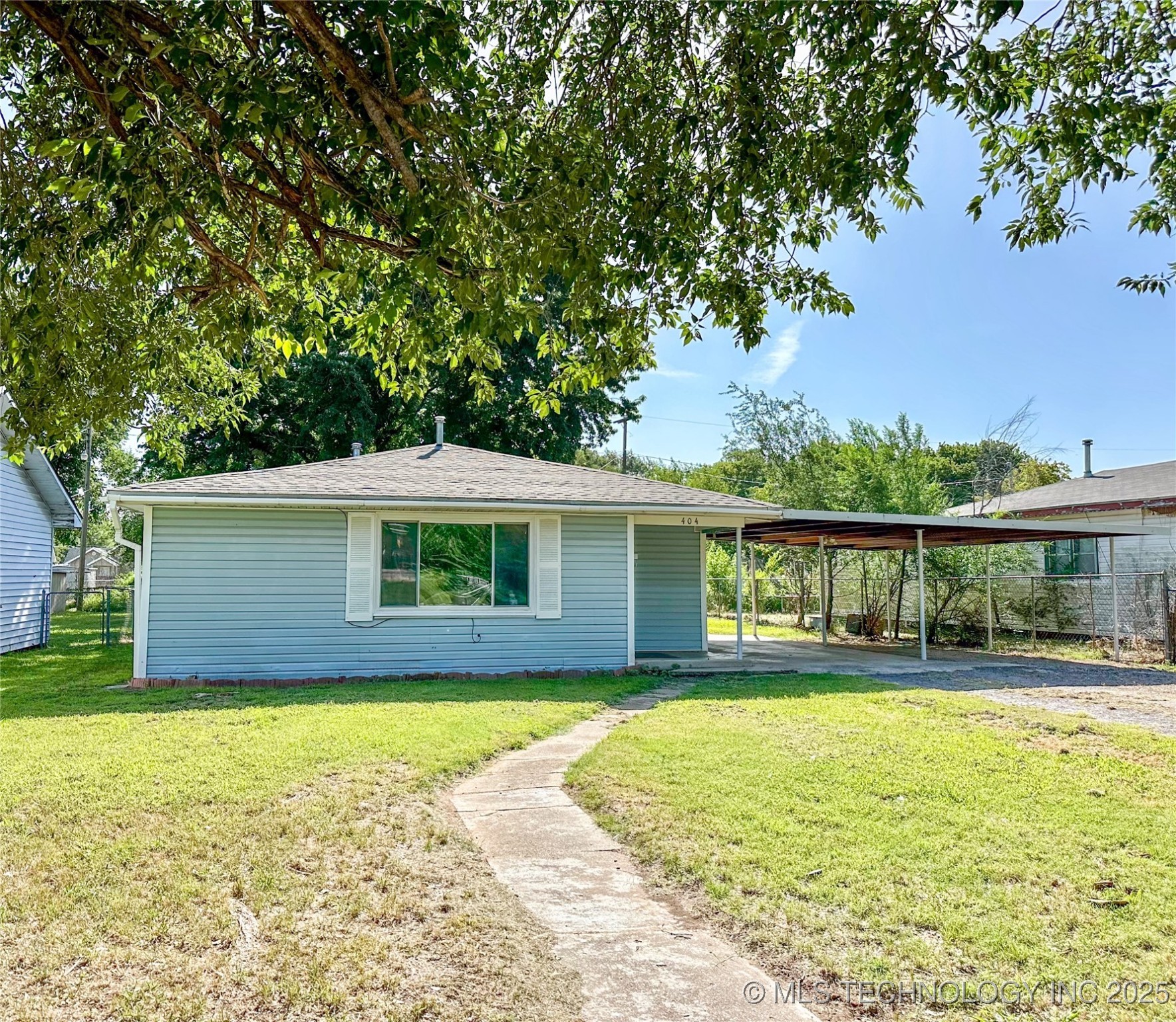 404 S 3rd Property Photo 1