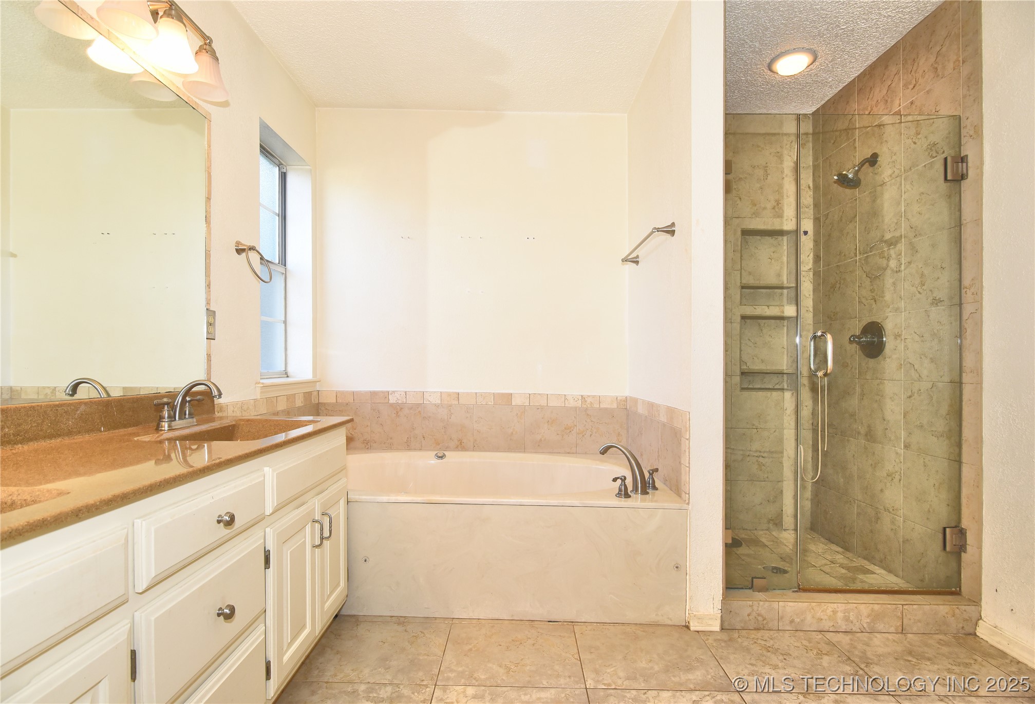301 N Magnolia Avenue Property Photo 24