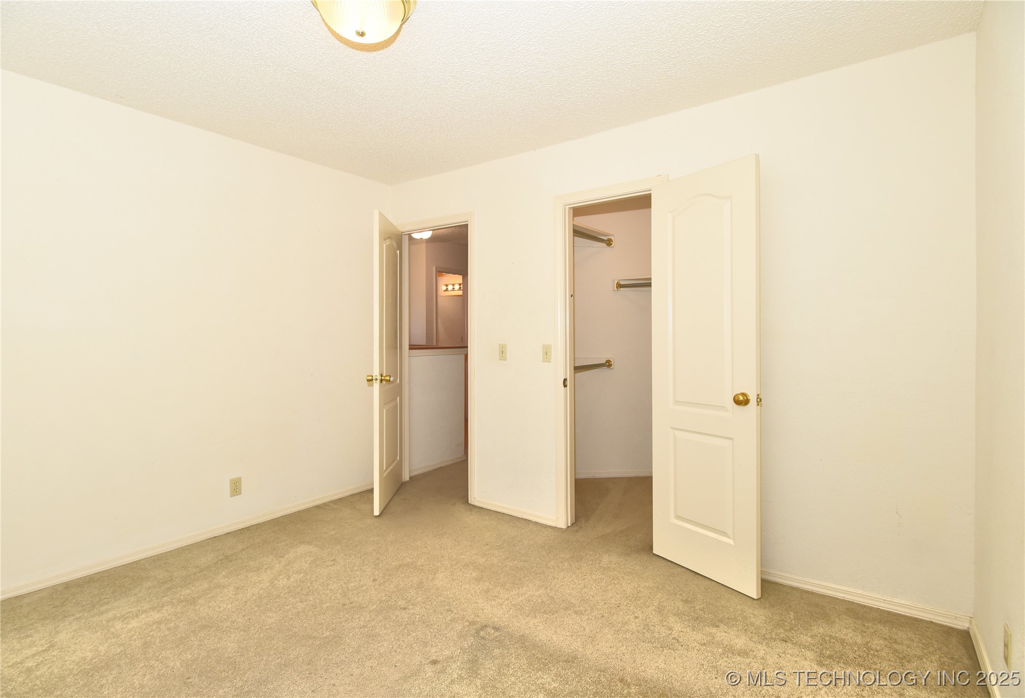 301 N Magnolia Avenue Property Photo 29