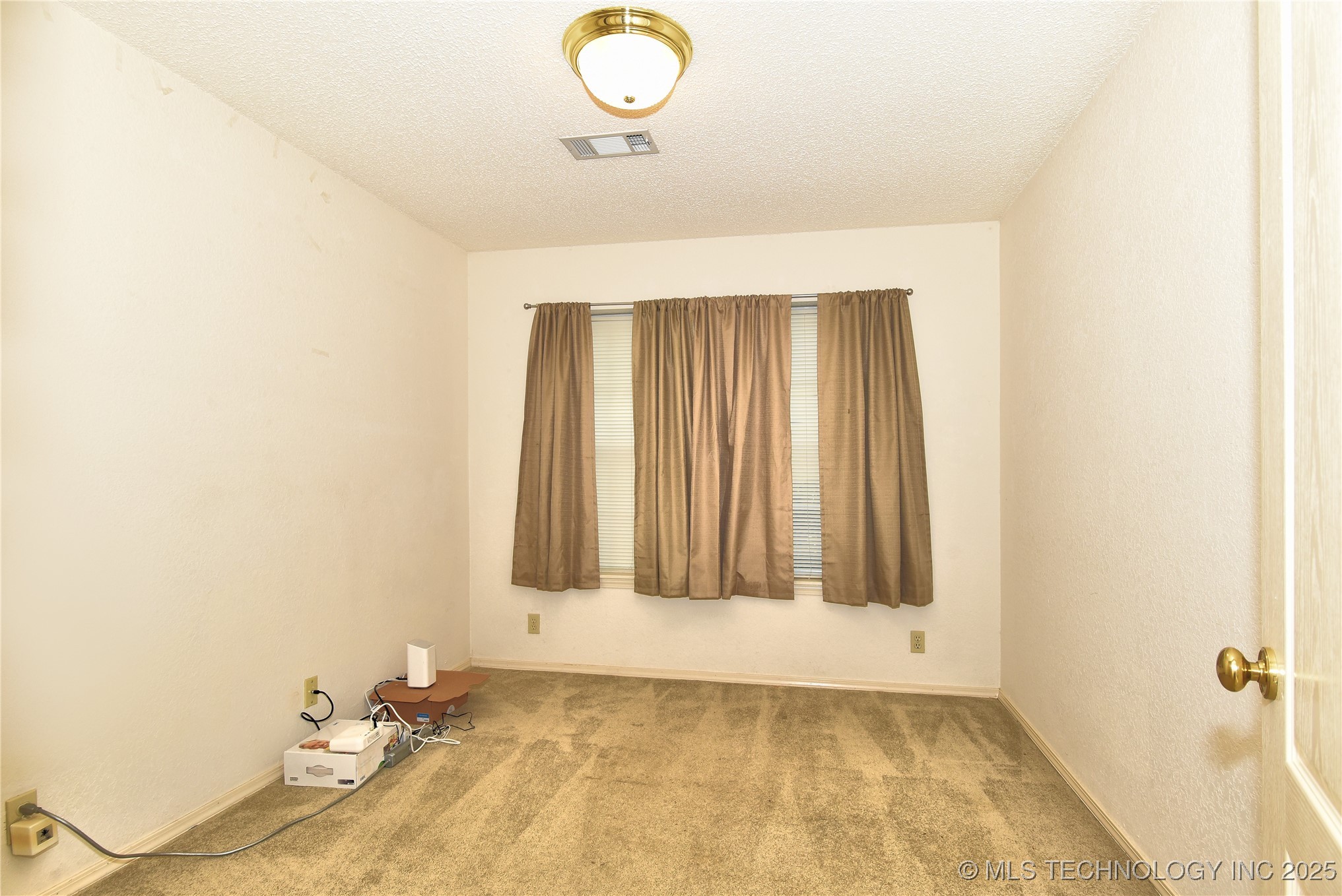 301 N Magnolia Avenue Property Photo 30