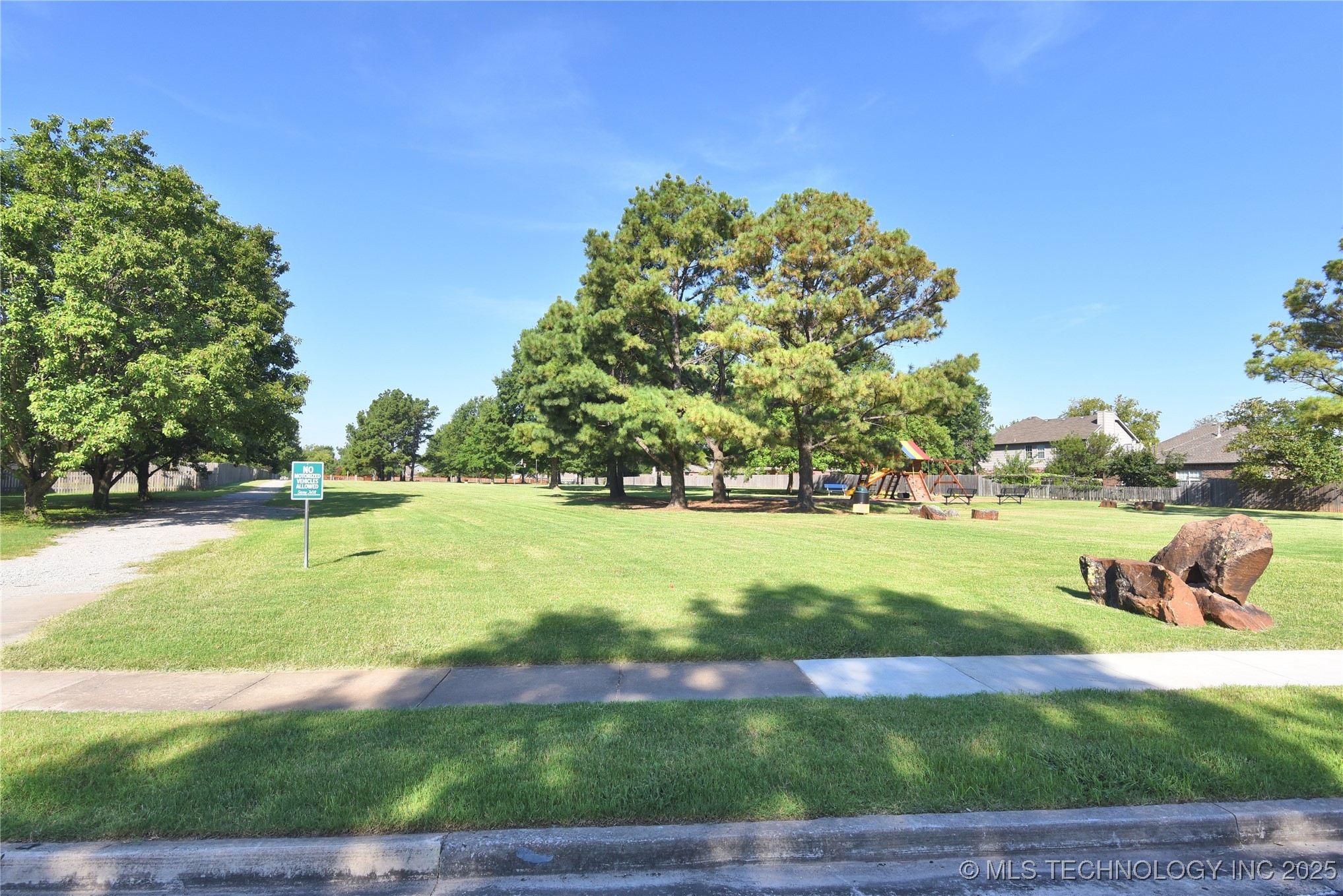 301 N Magnolia Avenue Property Photo 40