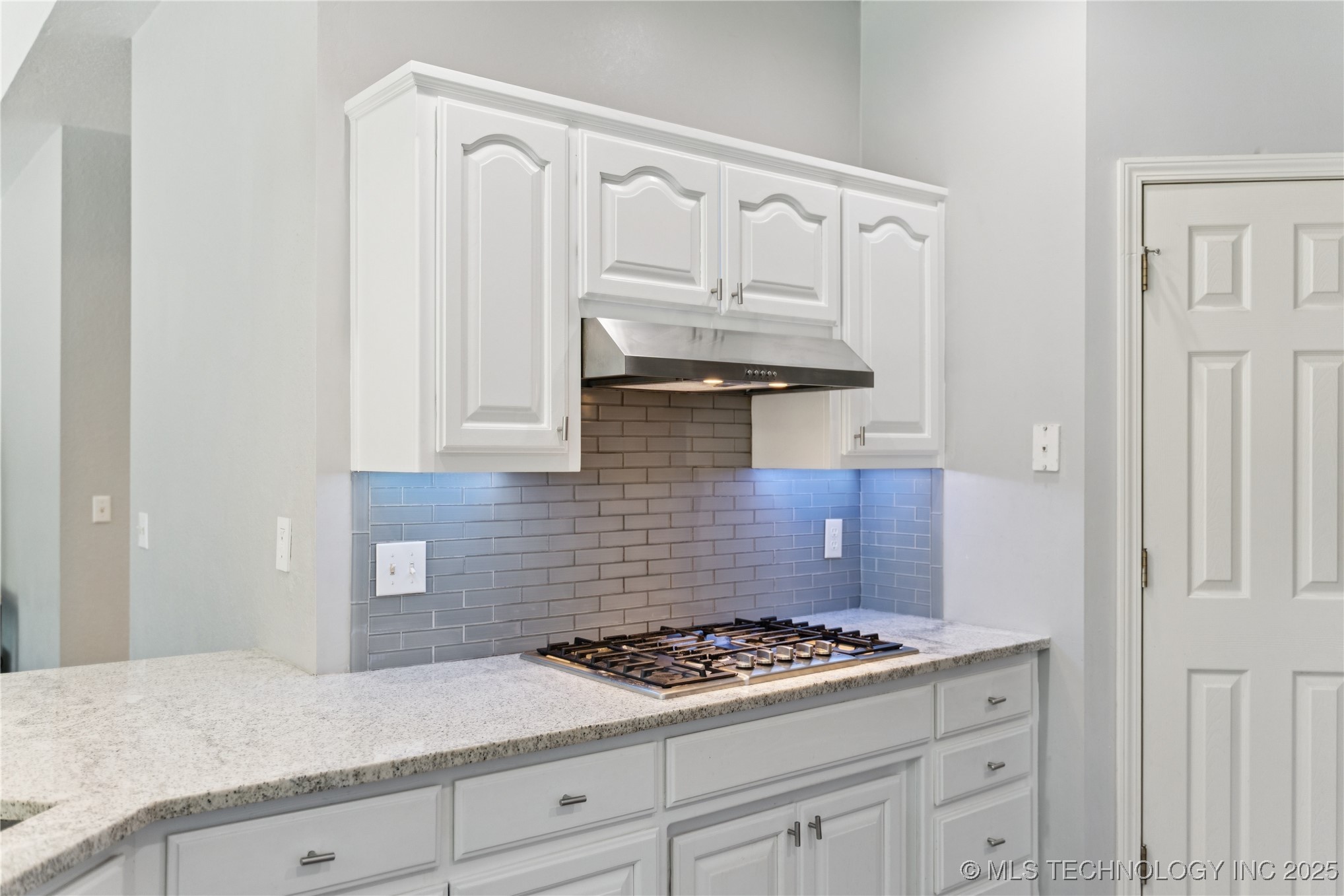 11223 S Oxford Avenue Property Photo 19