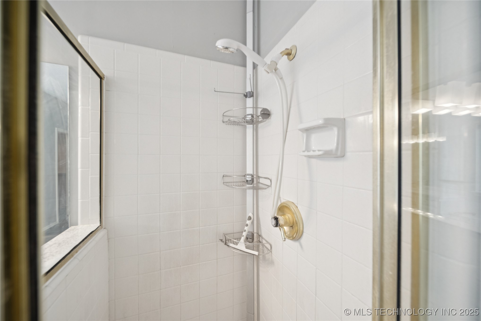 11223 S Oxford Avenue Property Photo 27