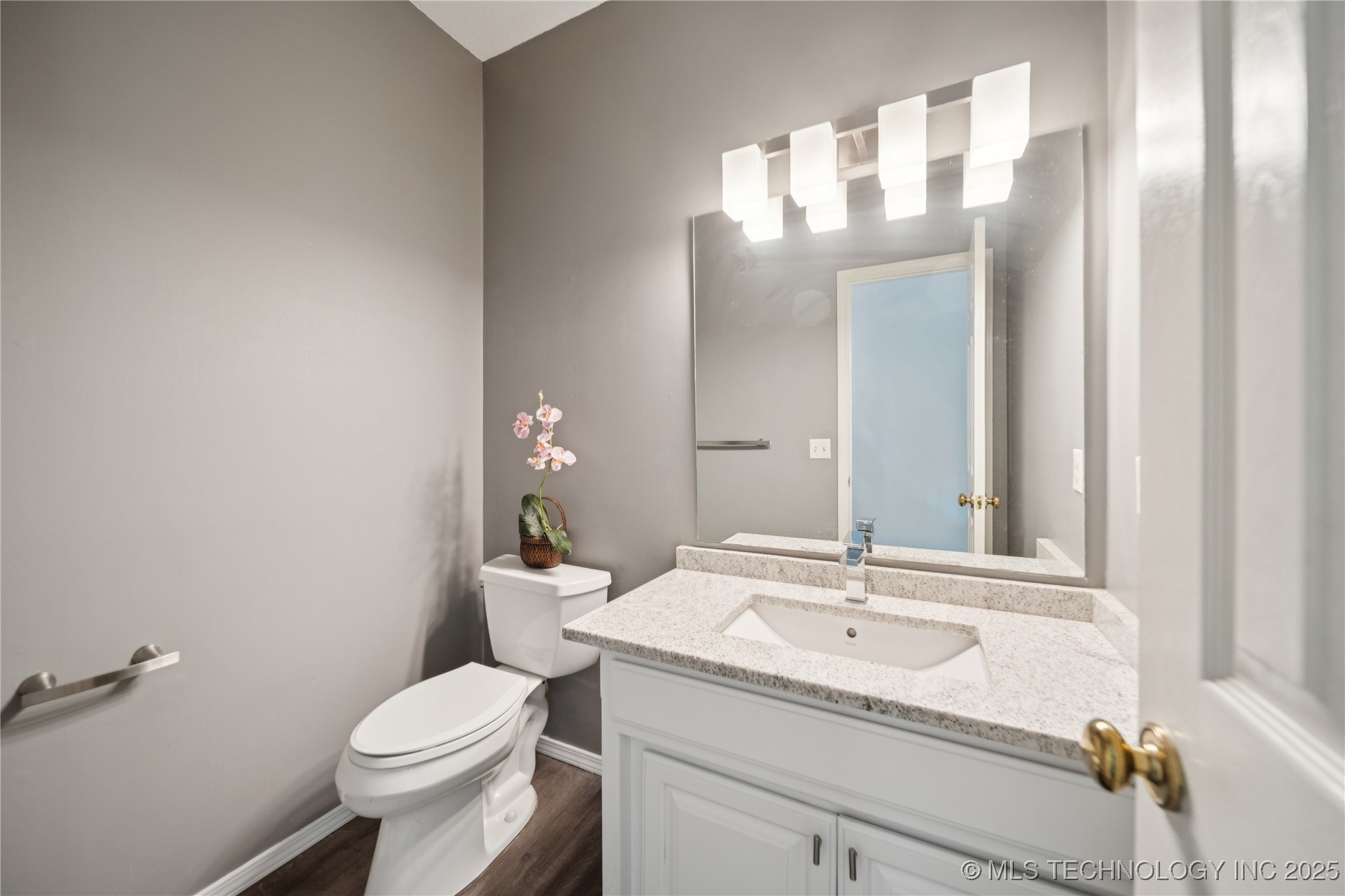 11223 S Oxford Avenue Property Photo 32