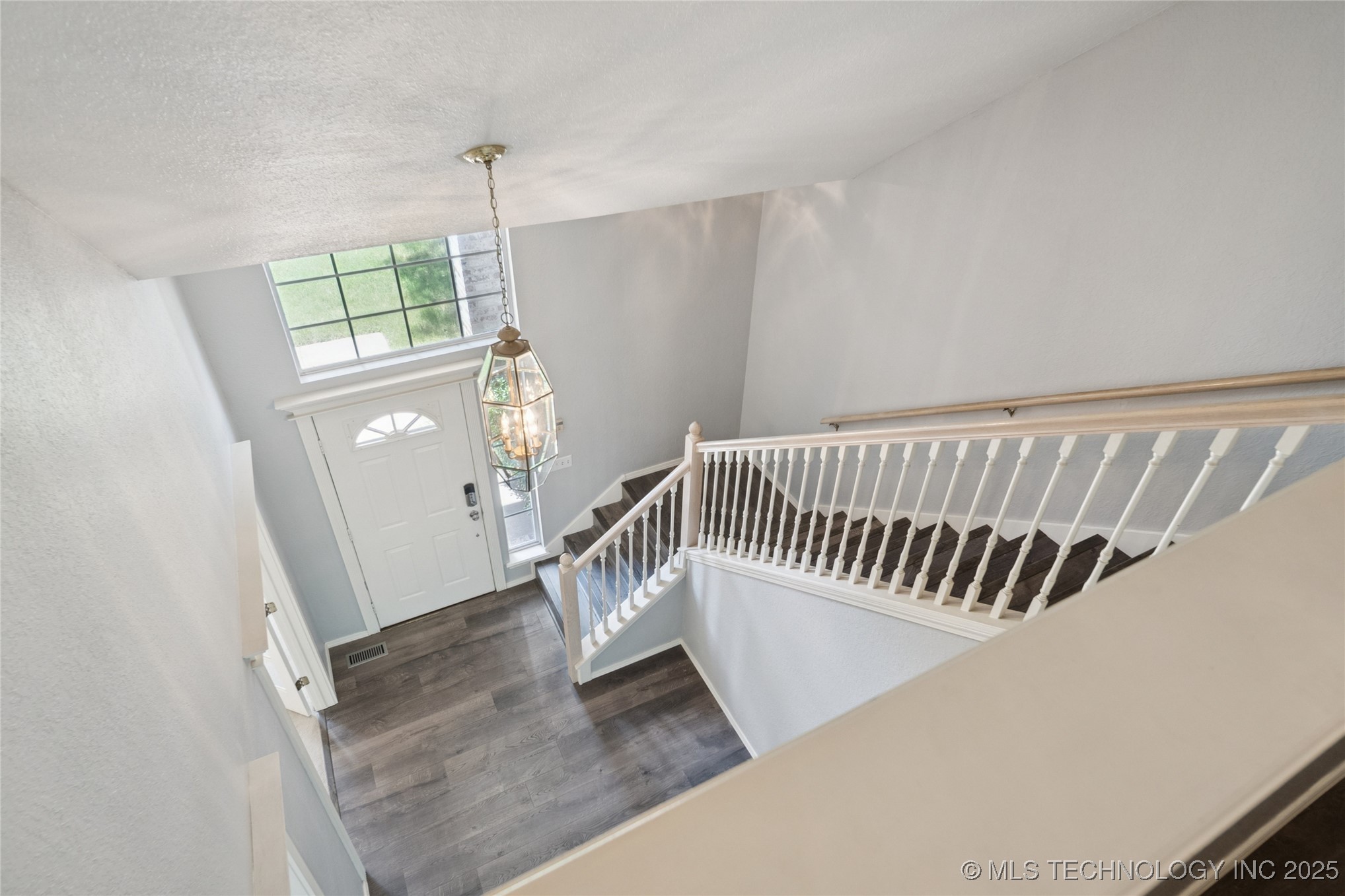 11223 S Oxford Avenue Property Photo 33
