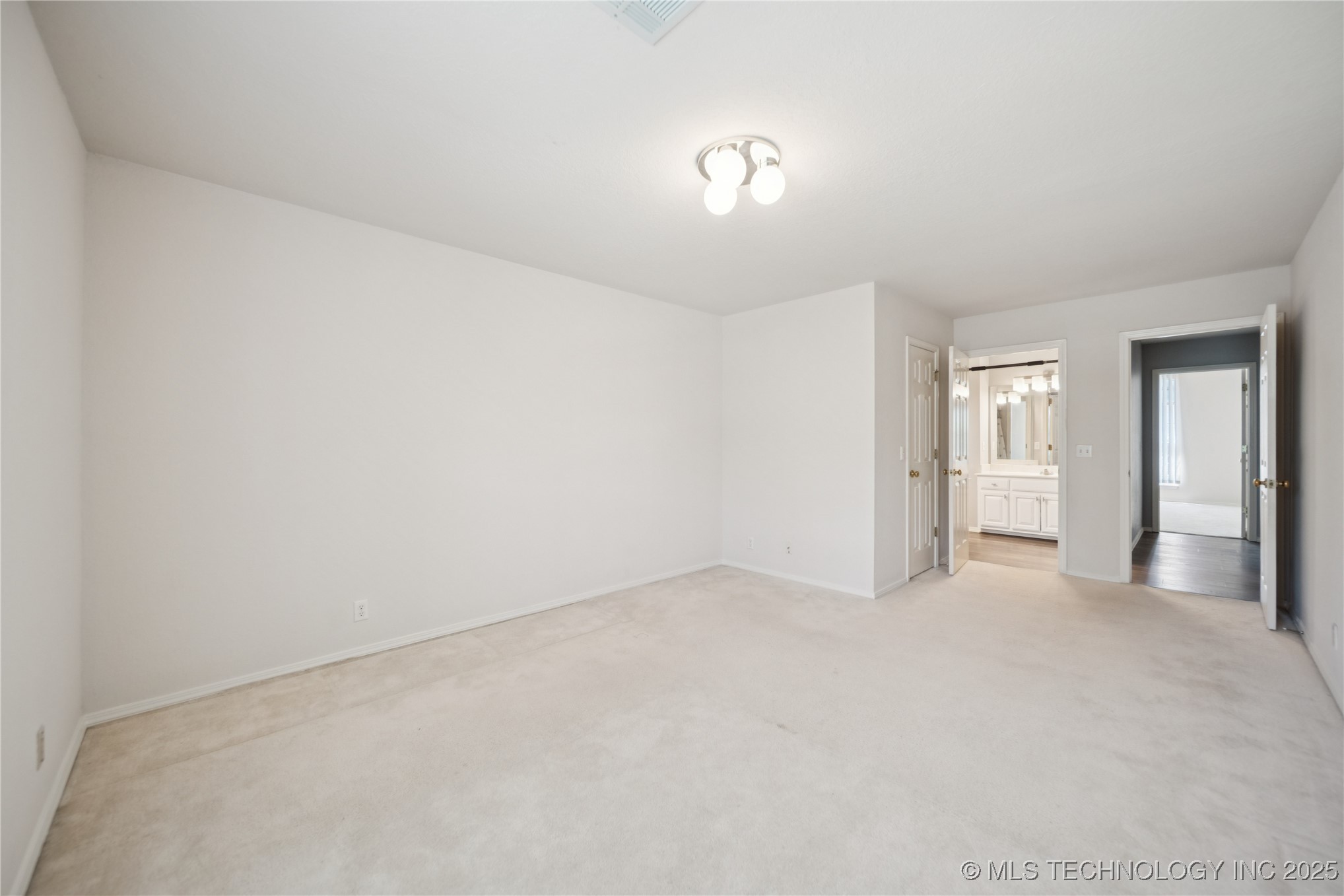 11223 S Oxford Avenue Property Photo 35