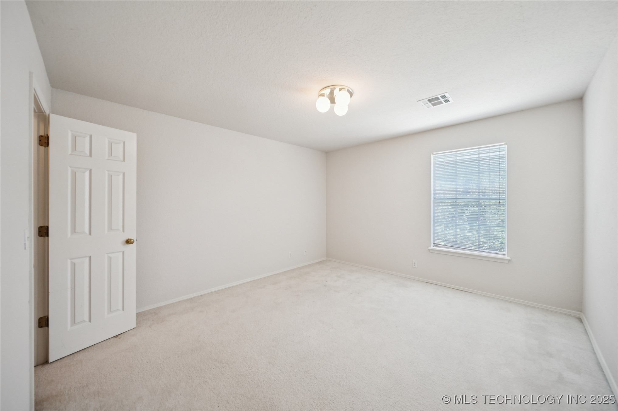 11223 S Oxford Avenue Property Photo 39