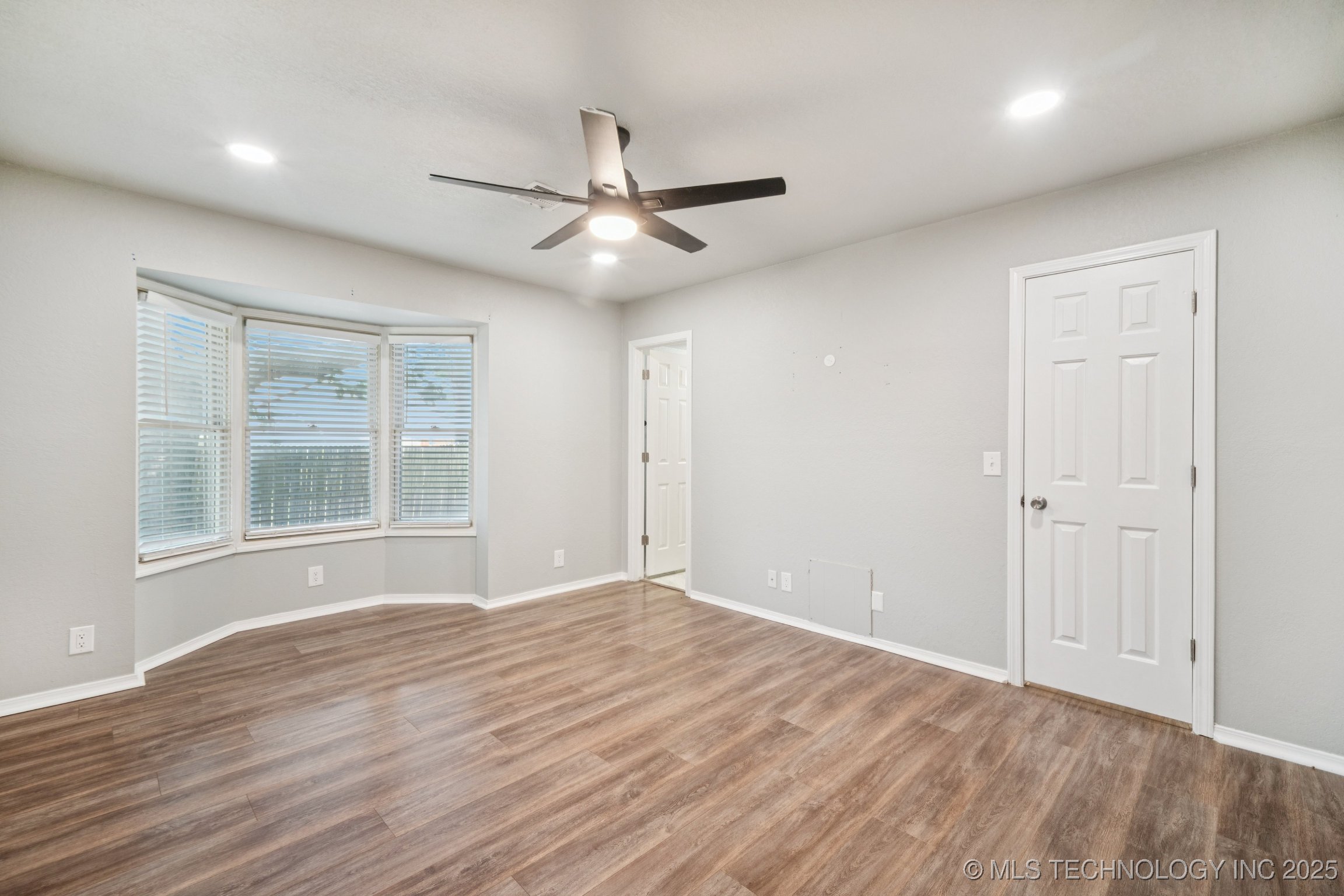 1401 W Princeton Court Property Photo 15