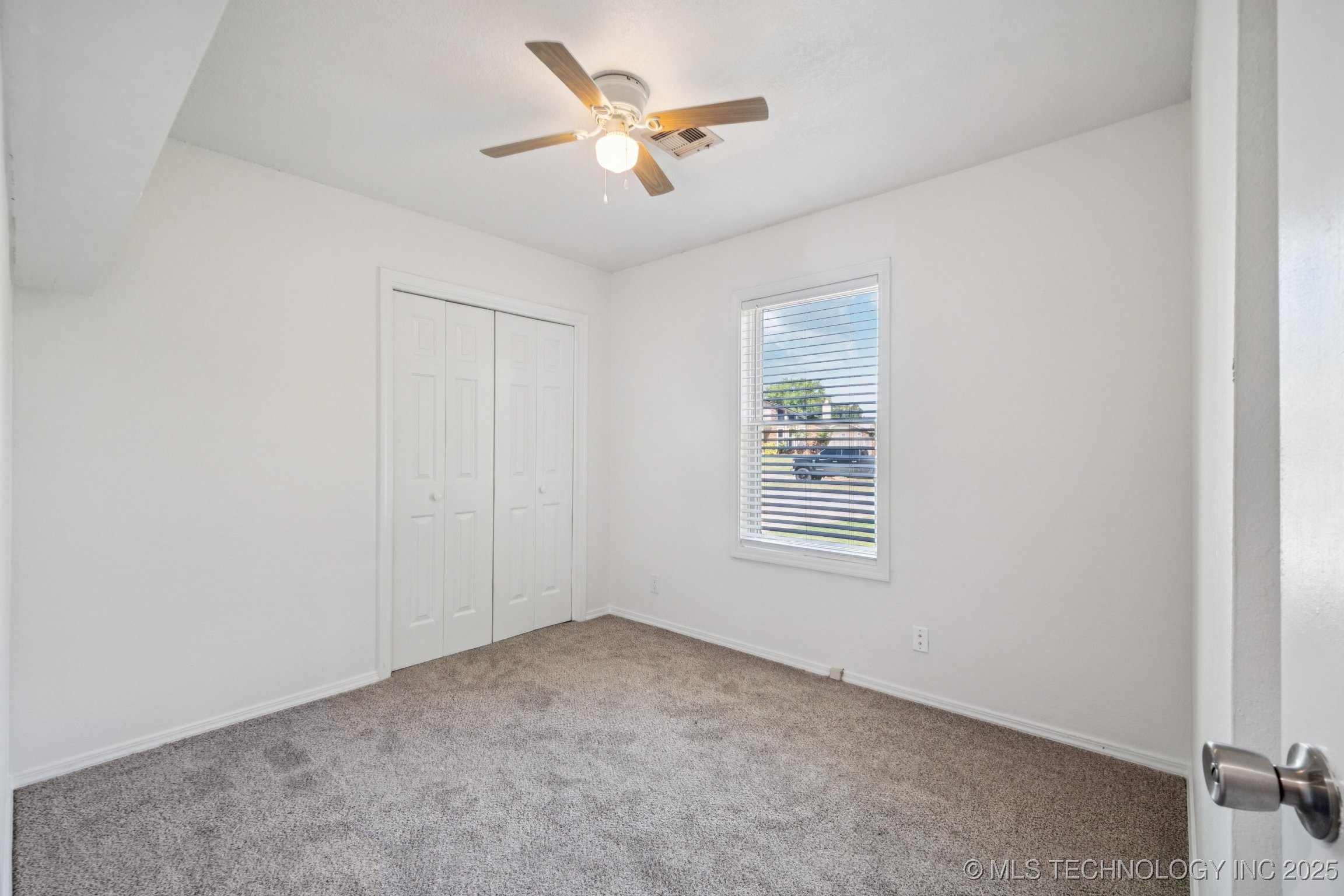1401 W Princeton Court Property Photo 21