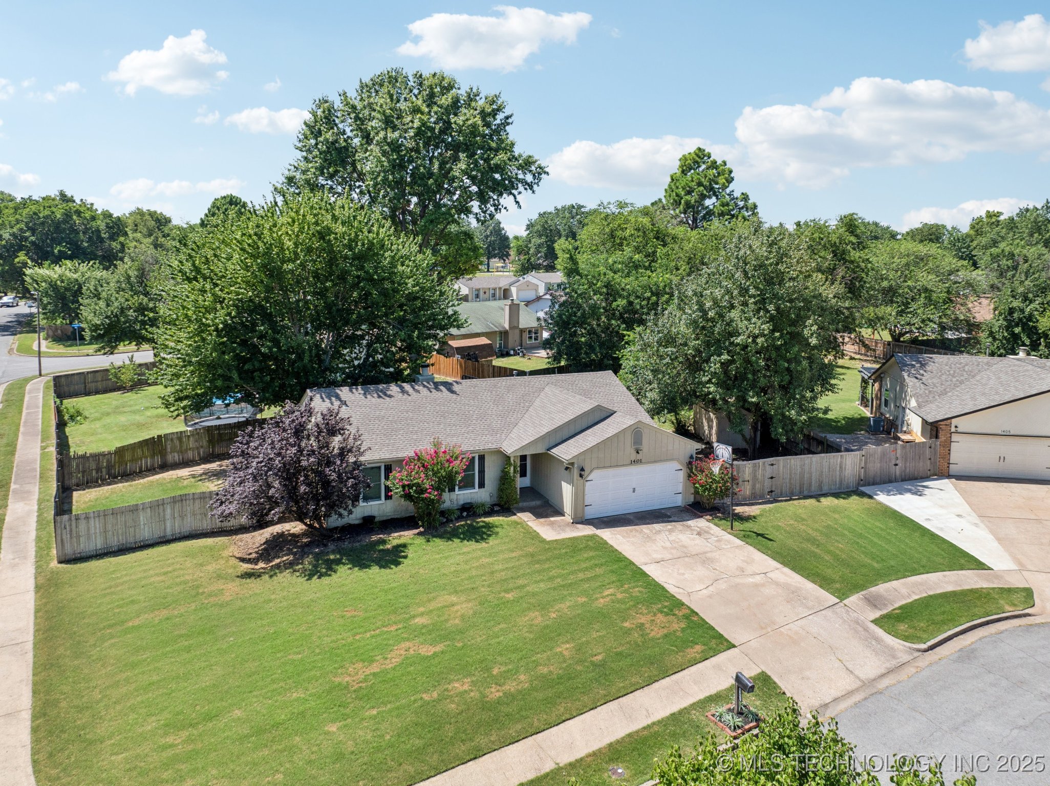 1401 W Princeton Court Property Photo 34