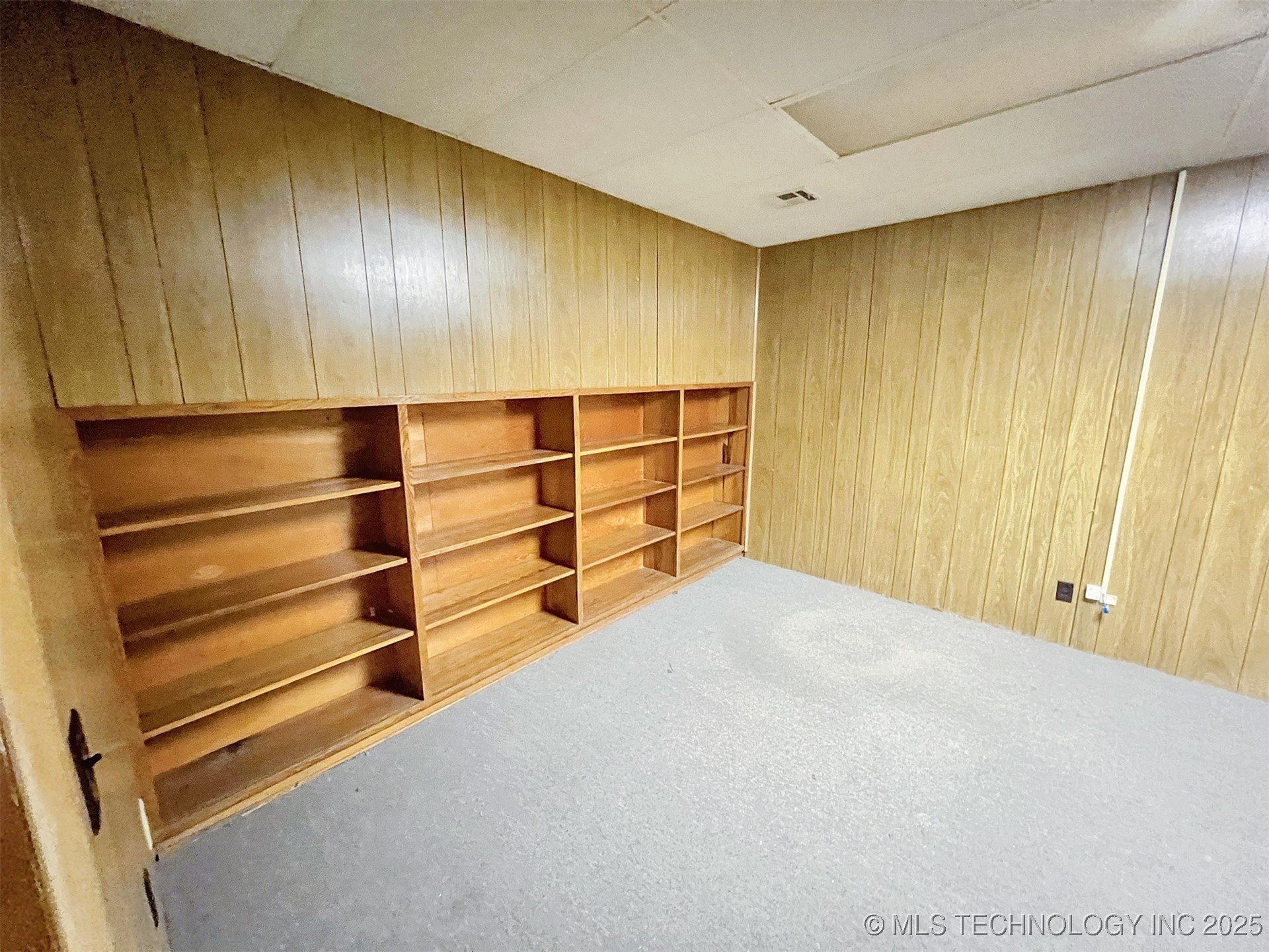 214 S Muskogee Avenue Property Photo 11