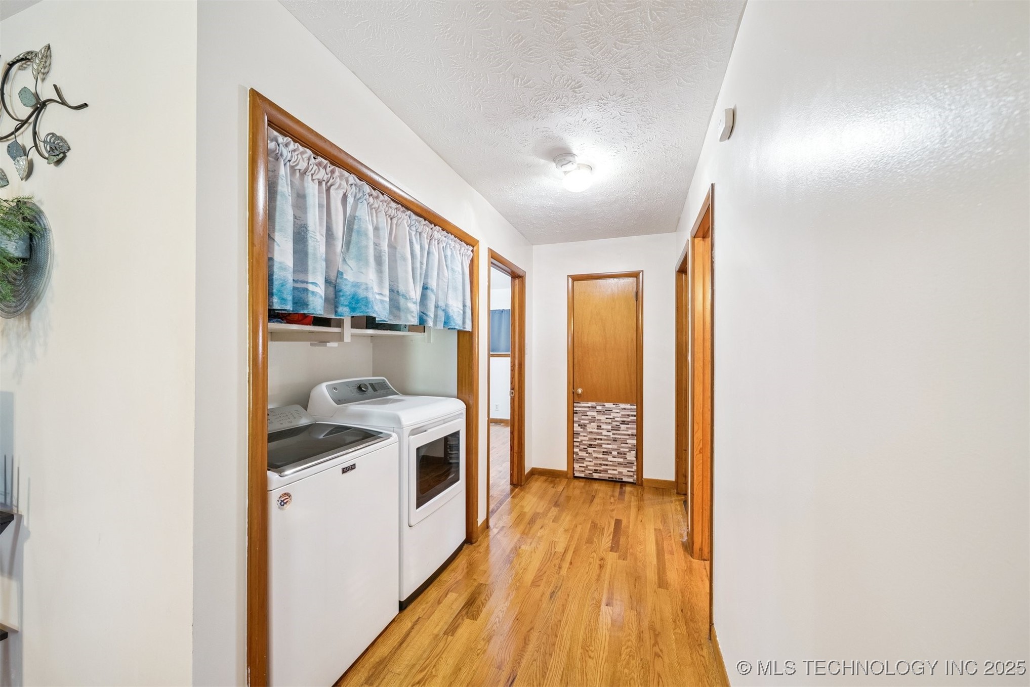 723 S Maryland Avenue Property Photo 15