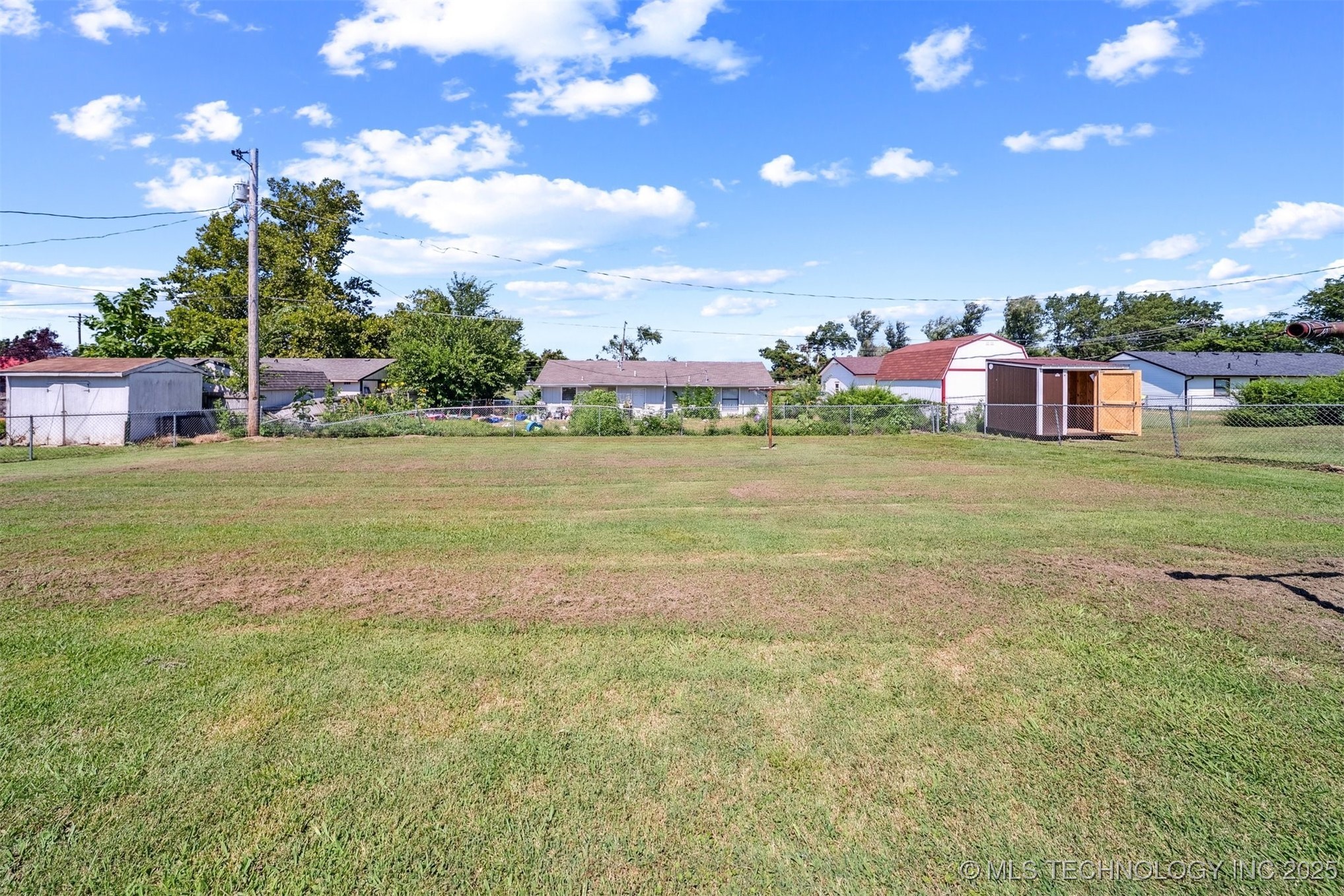 723 S Maryland Avenue Property Photo 20