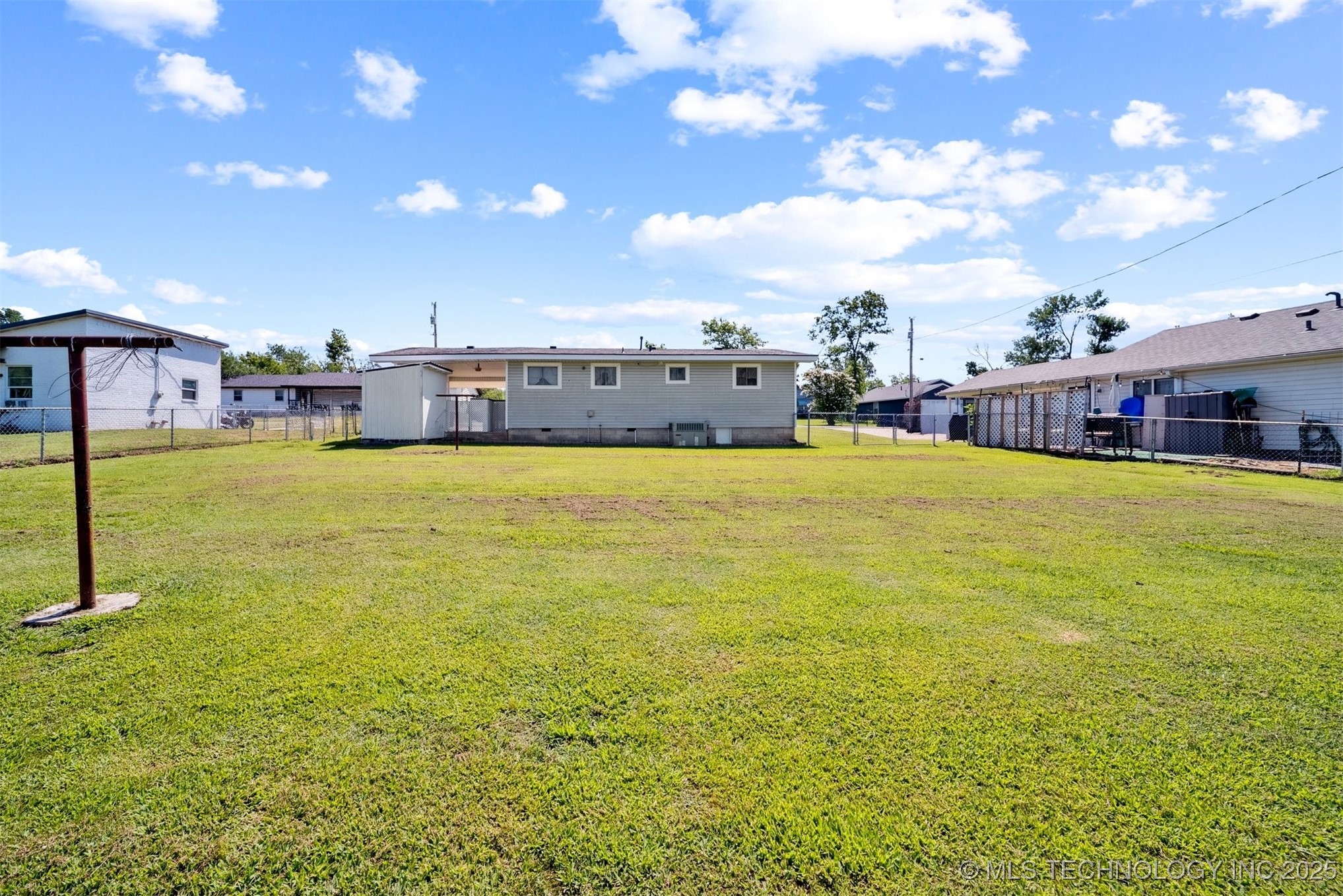 723 S Maryland Avenue Property Photo 21