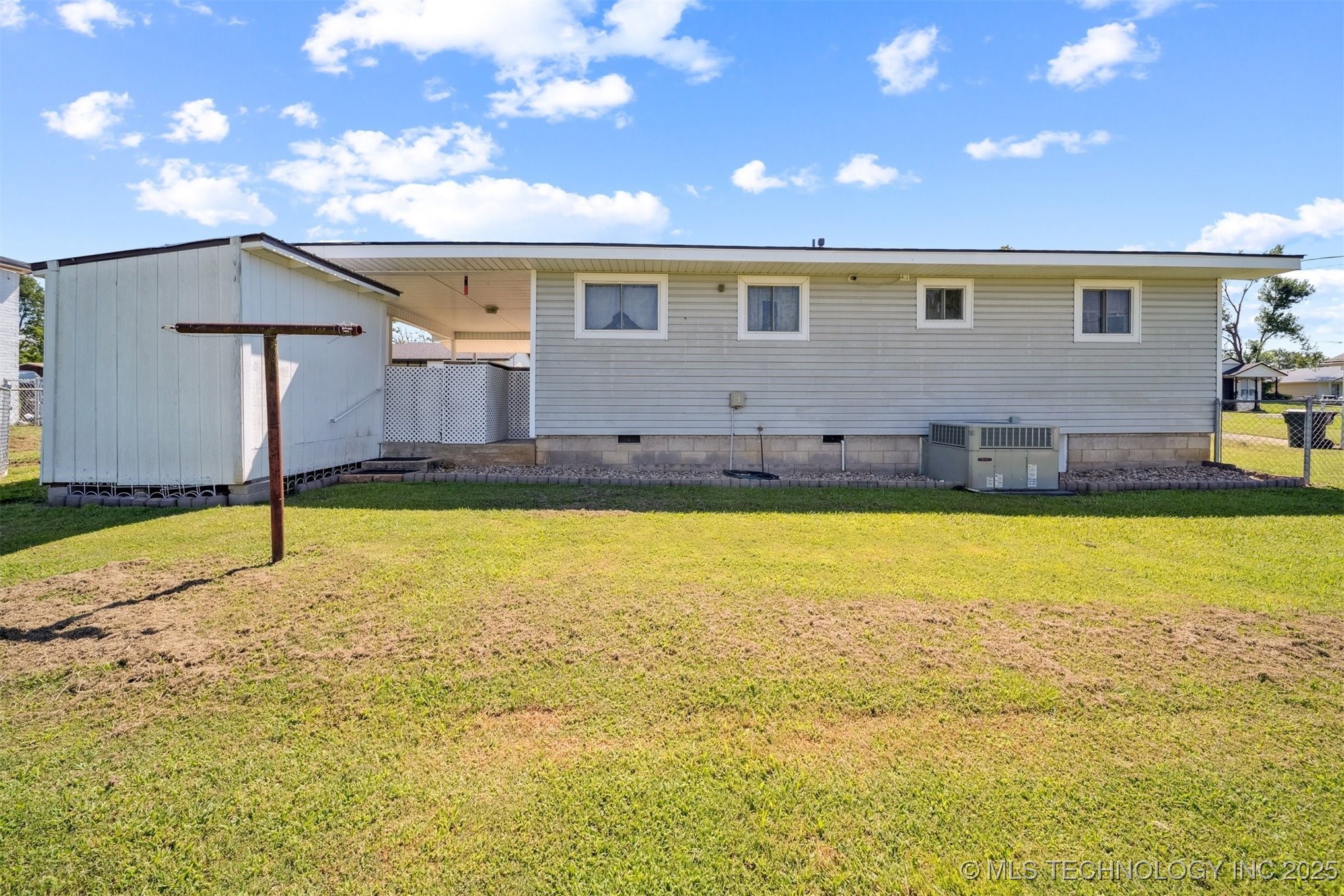 723 S Maryland Avenue Property Photo 22