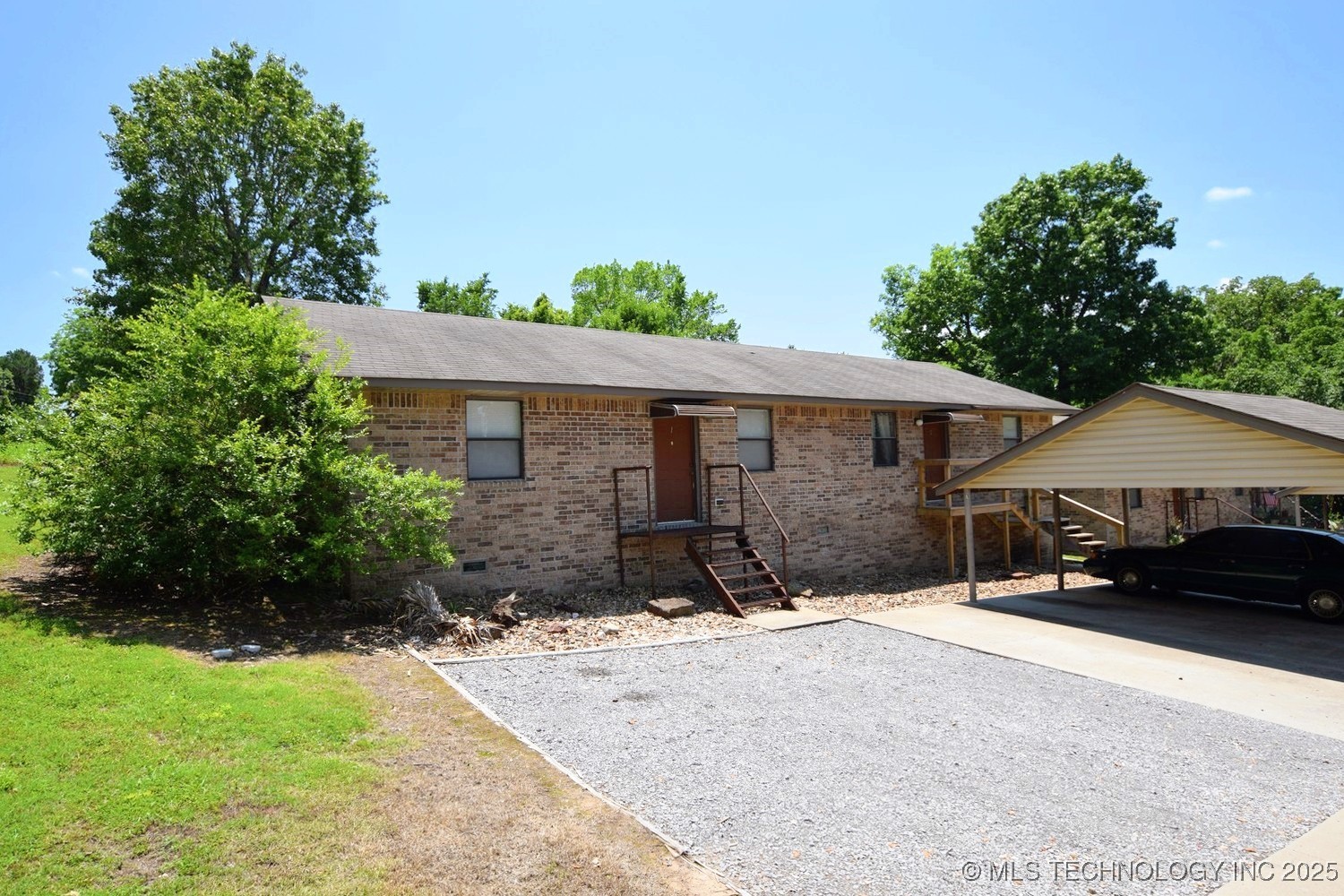 385 S Teehee Drive Property Photo 1