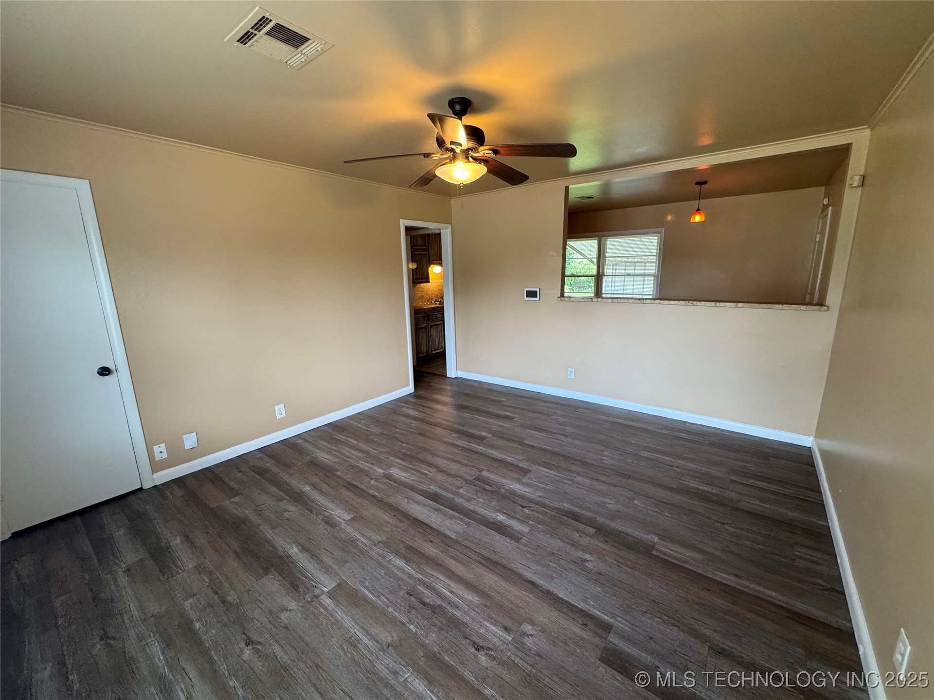 6712 E Haskell Street Property Photo 11