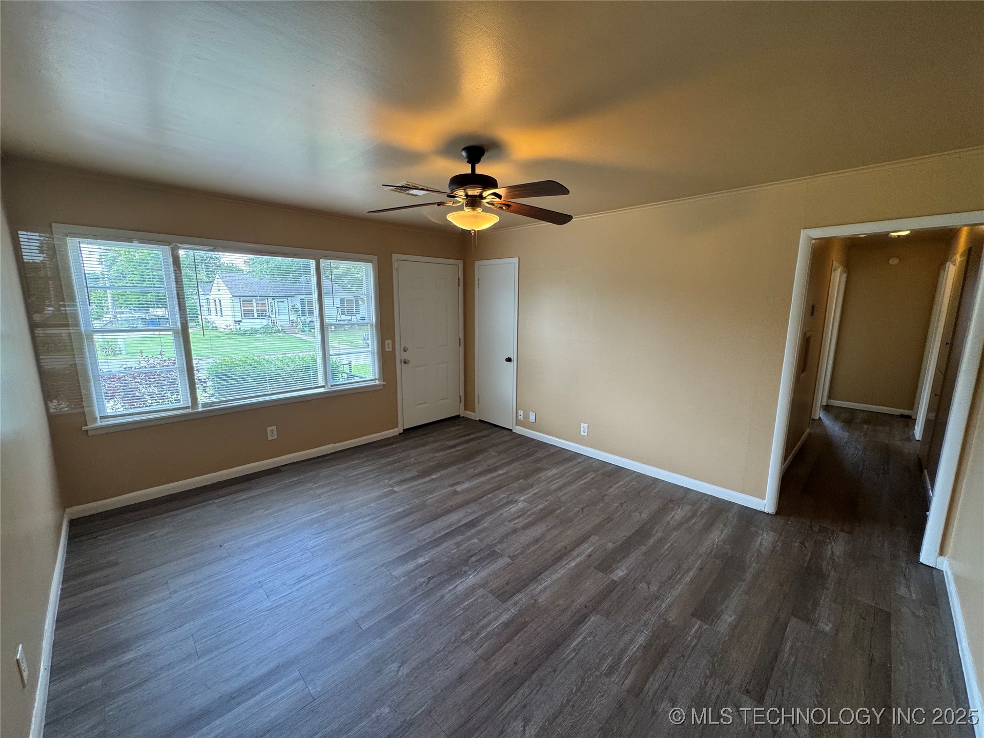 6712 E Haskell Street Property Photo 12
