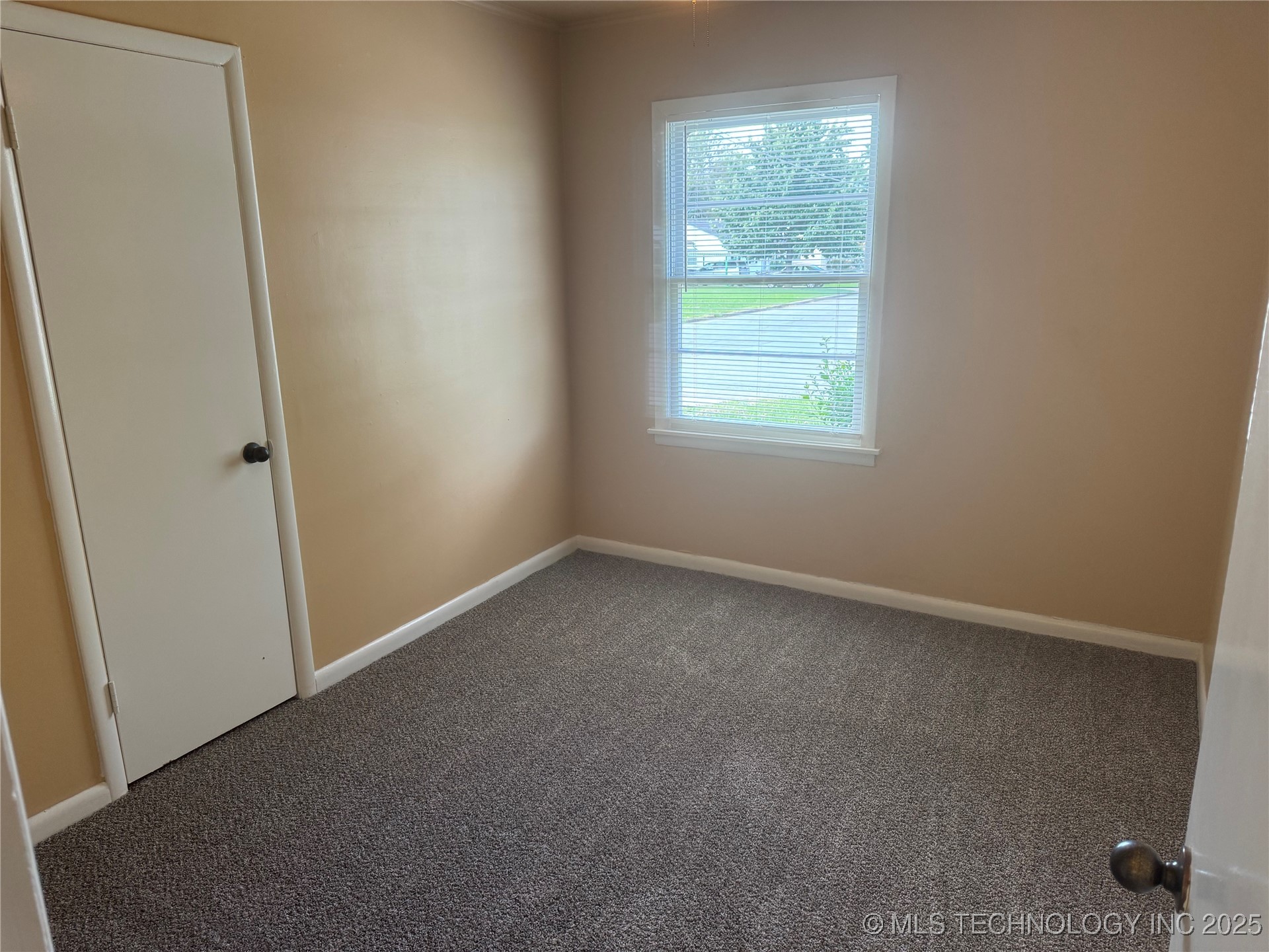 6712 E Haskell Street Property Photo 24