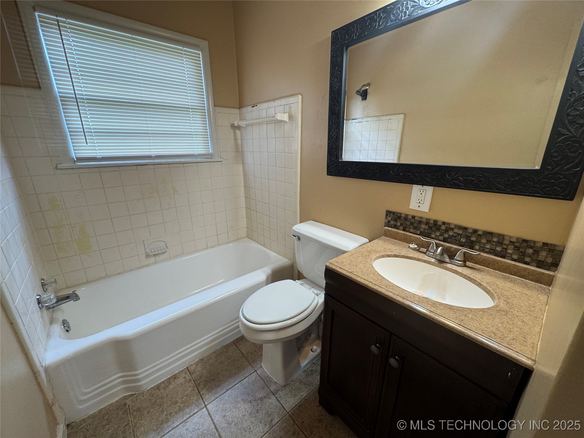 6712 E Haskell Street Property Photo 32