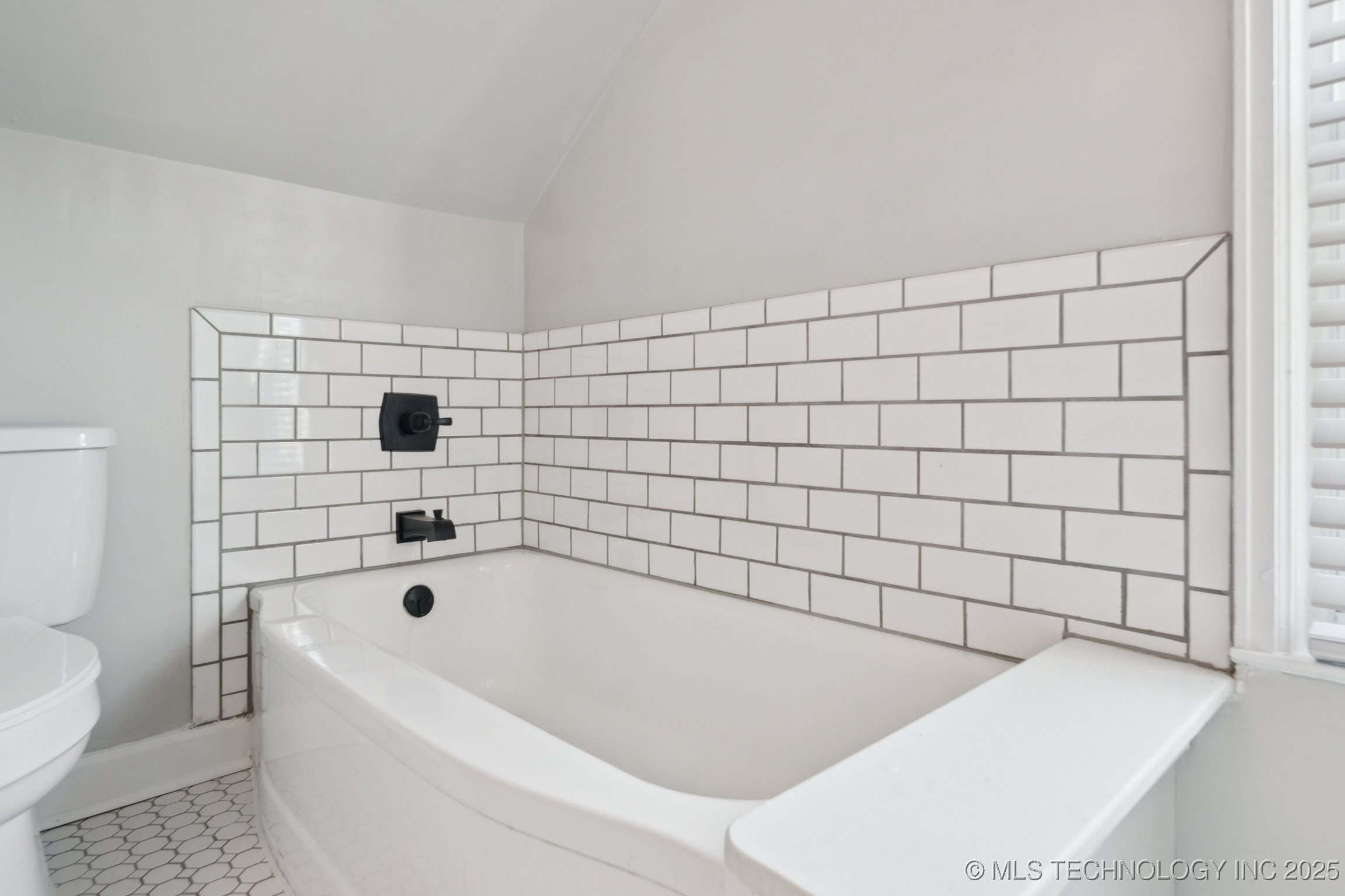 1331 S Louisville Avenue Property Photo 21