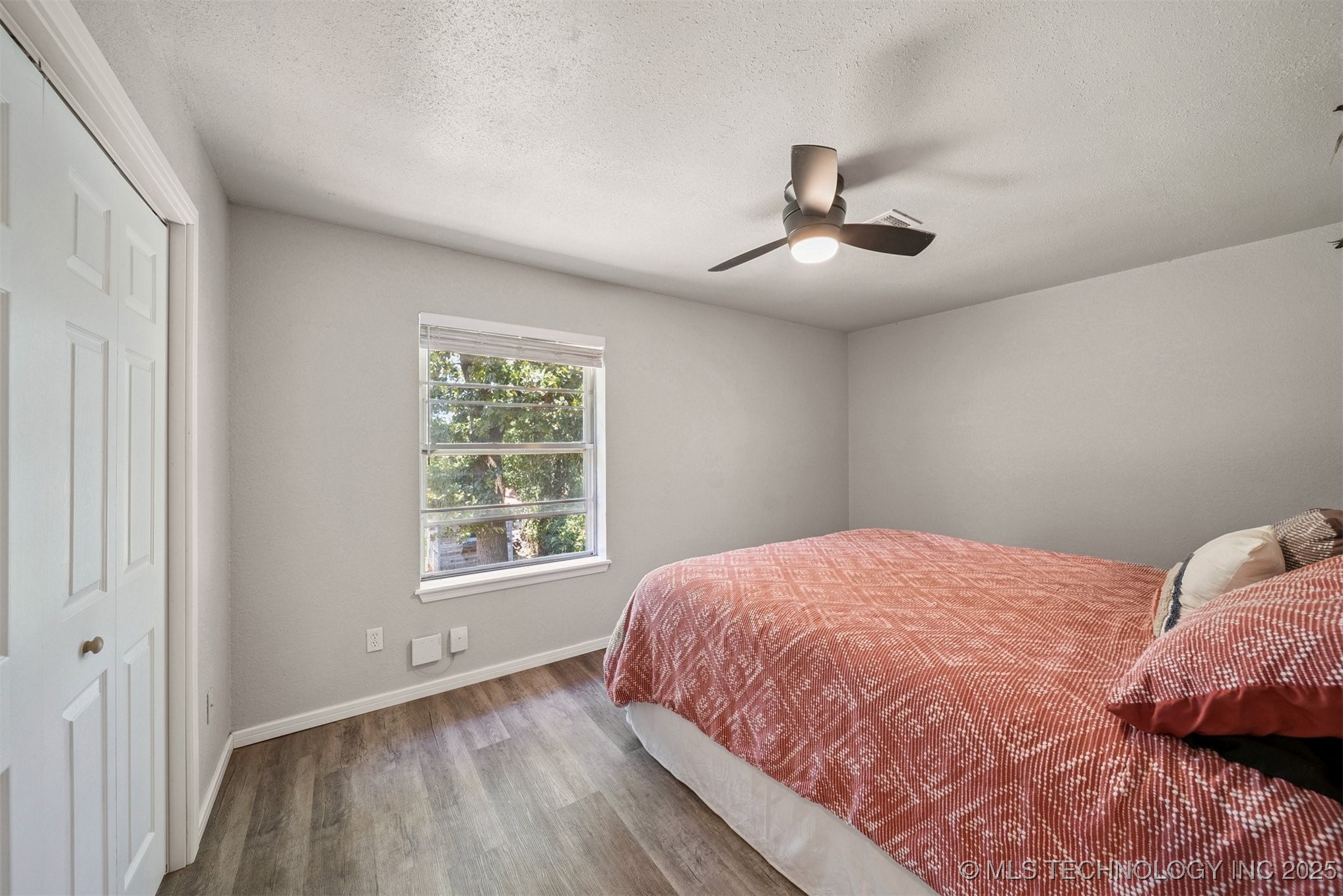 701 N Ross Street Property Photo 10