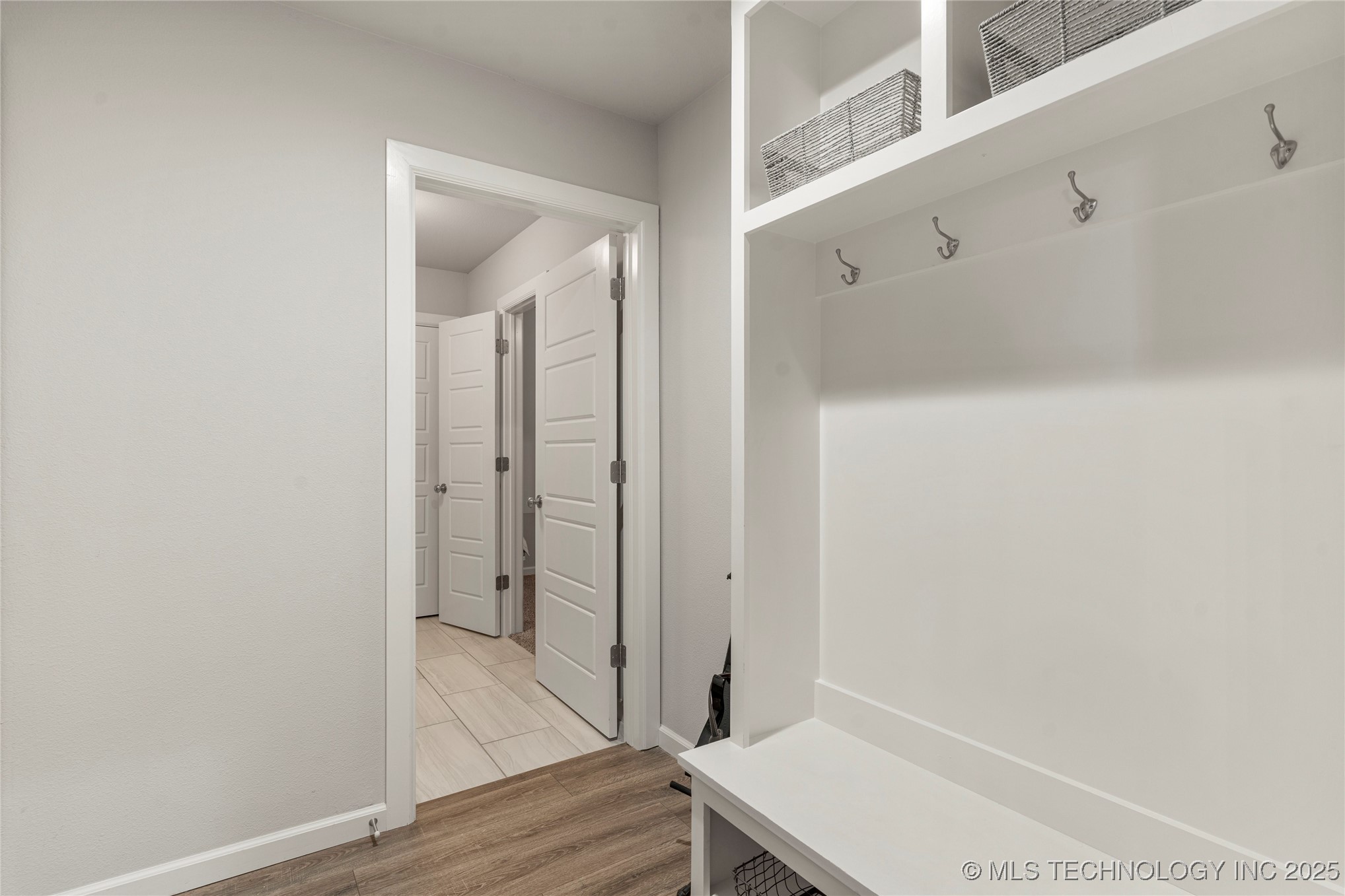 2414 W Kingsport Court Property Photo 27