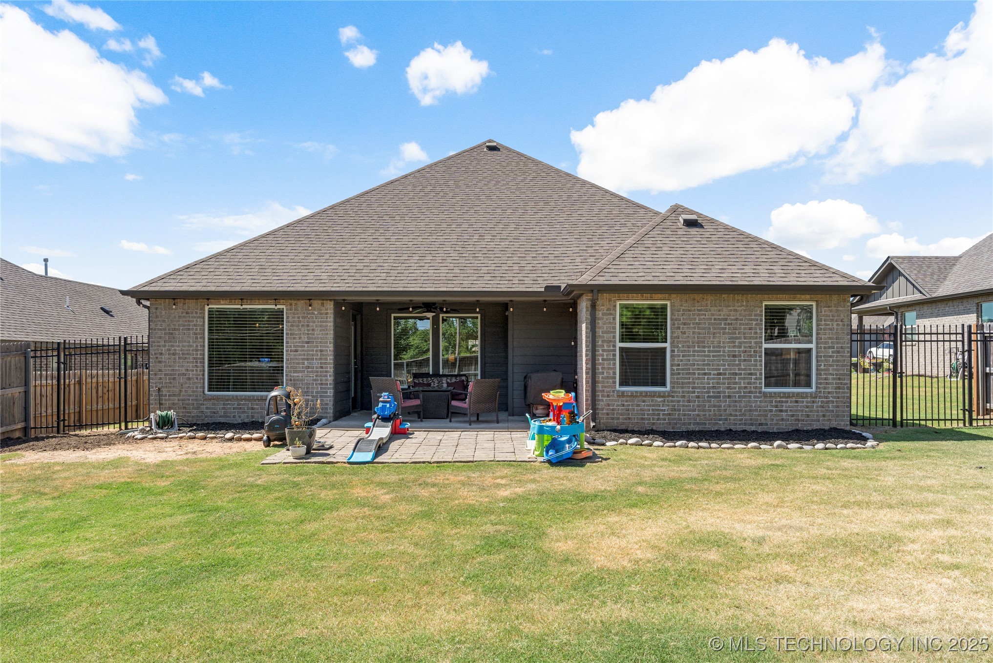 2414 W Kingsport Court Property Photo 34