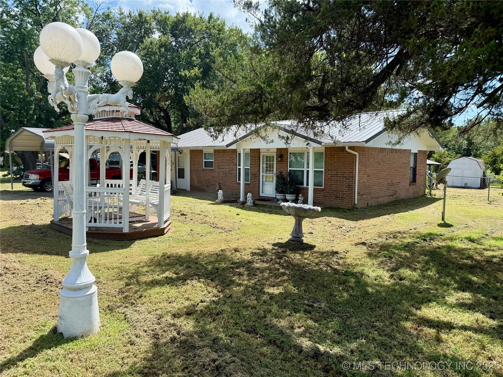 1507 N 5th Street Property Photo 3