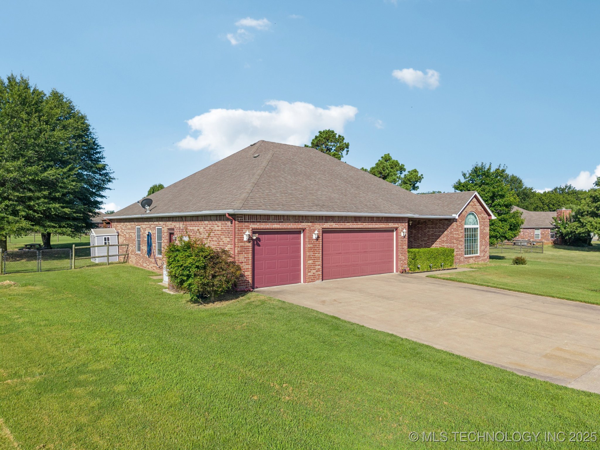 30412 E 68th Street Property Photo 5