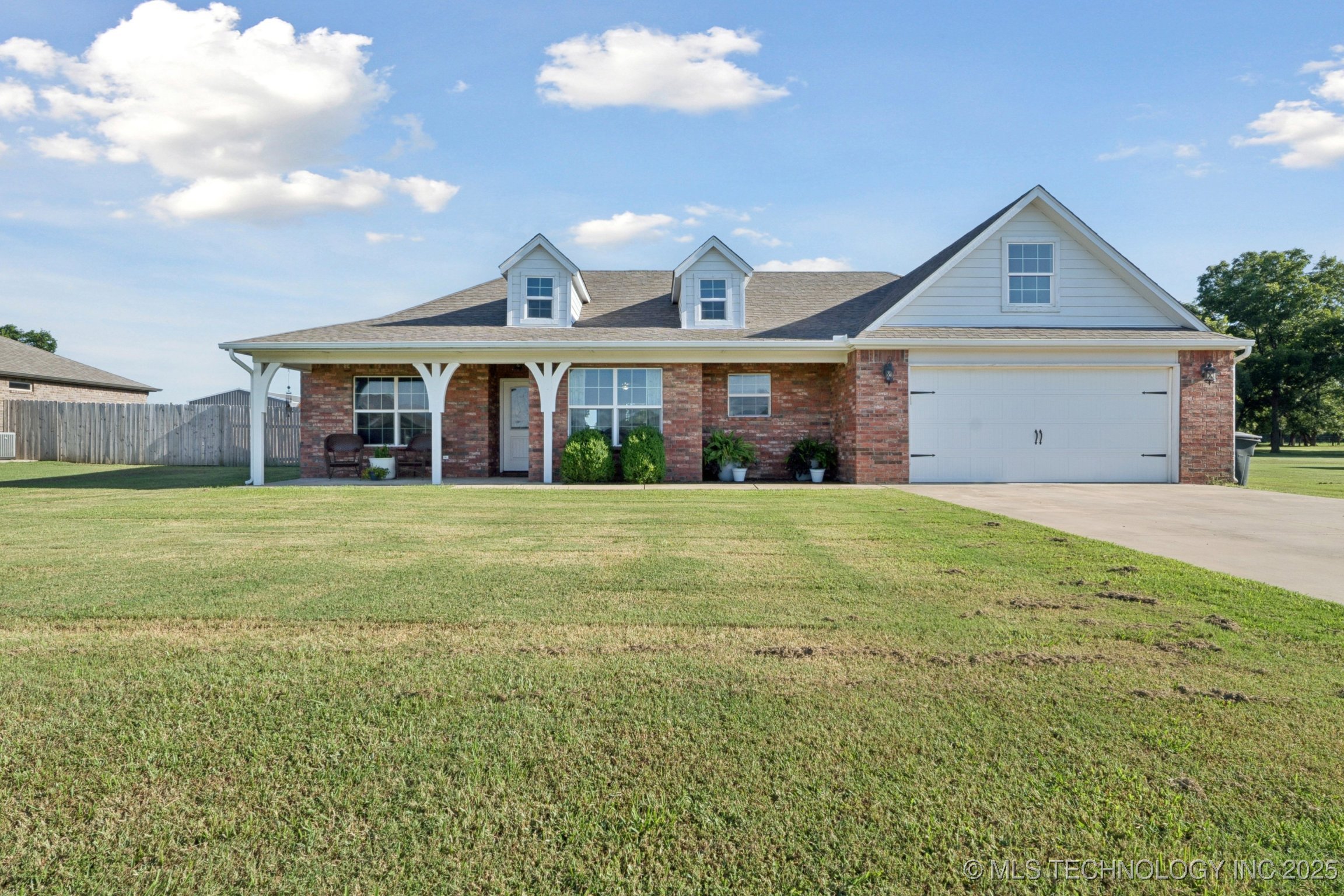 6810 Olind Drive Property Photo 1