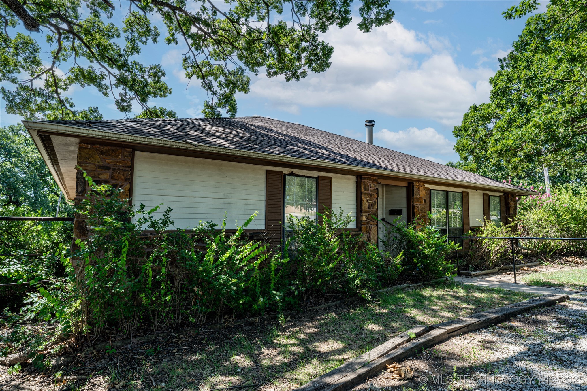 195 Cr 1755 Property Photo 5