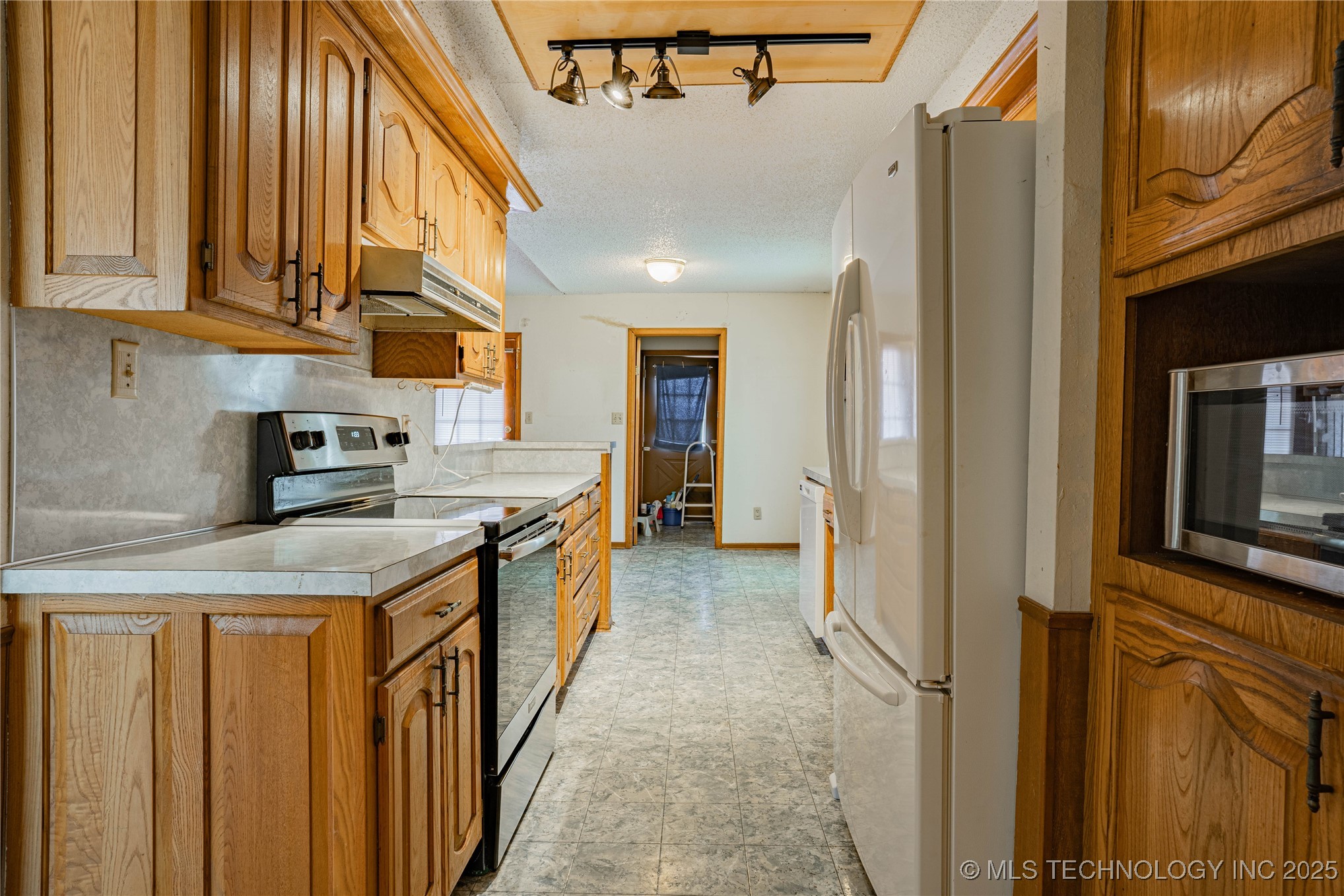 195 Cr 1755 Property Photo 10