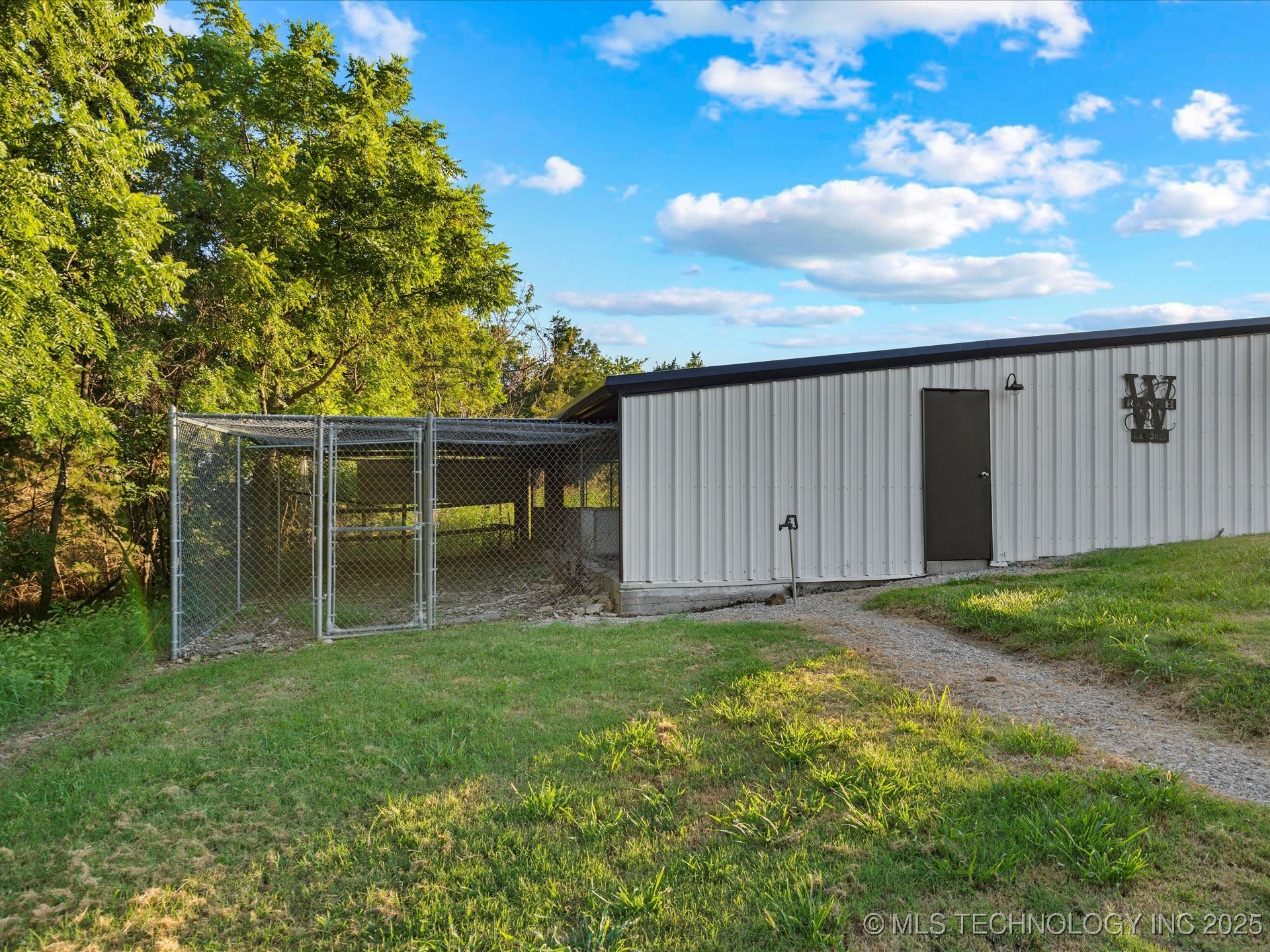 394691 W 3350 Road Property Photo 4
