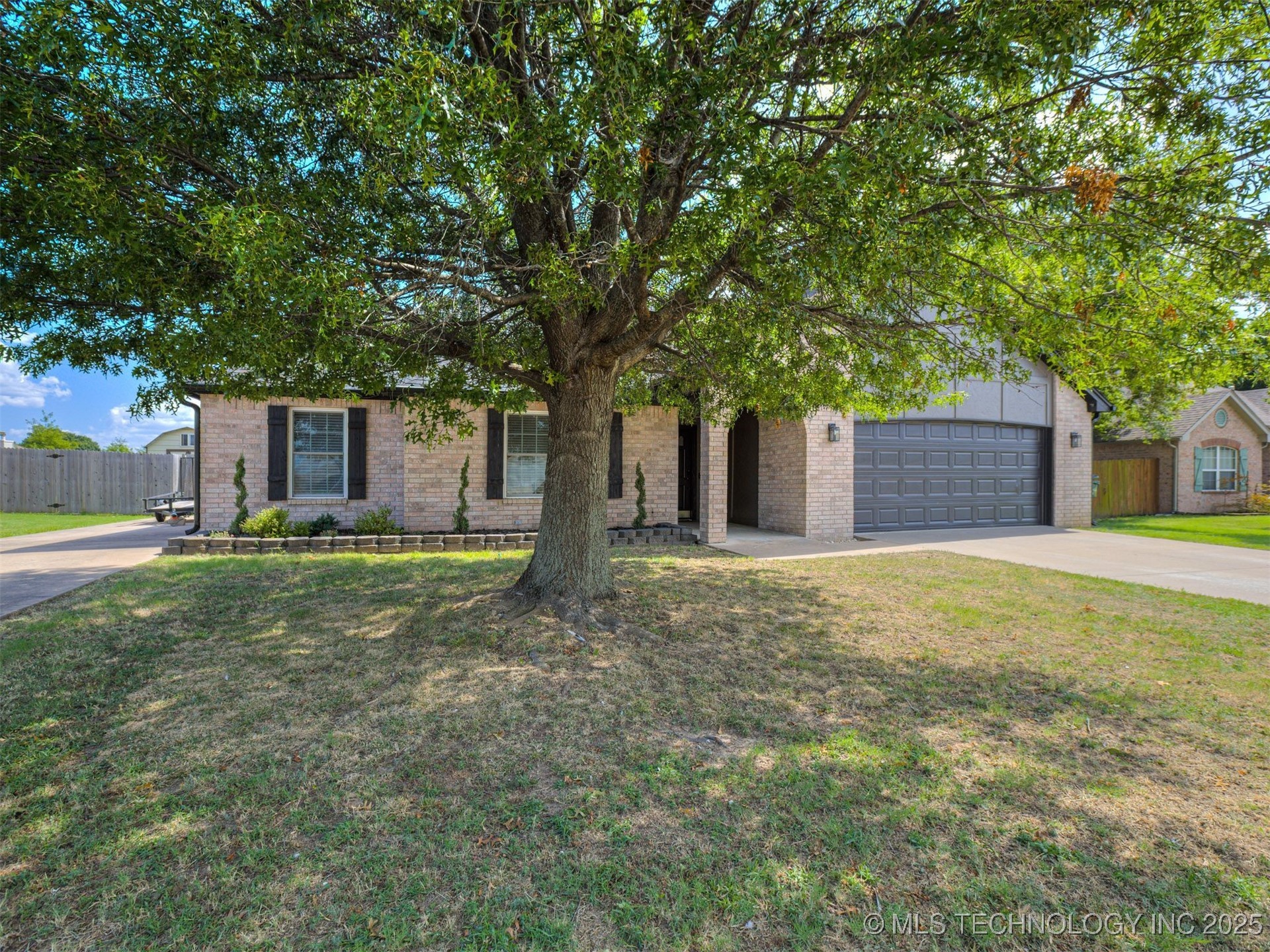 13146 E 128th Street N Property Photo 3