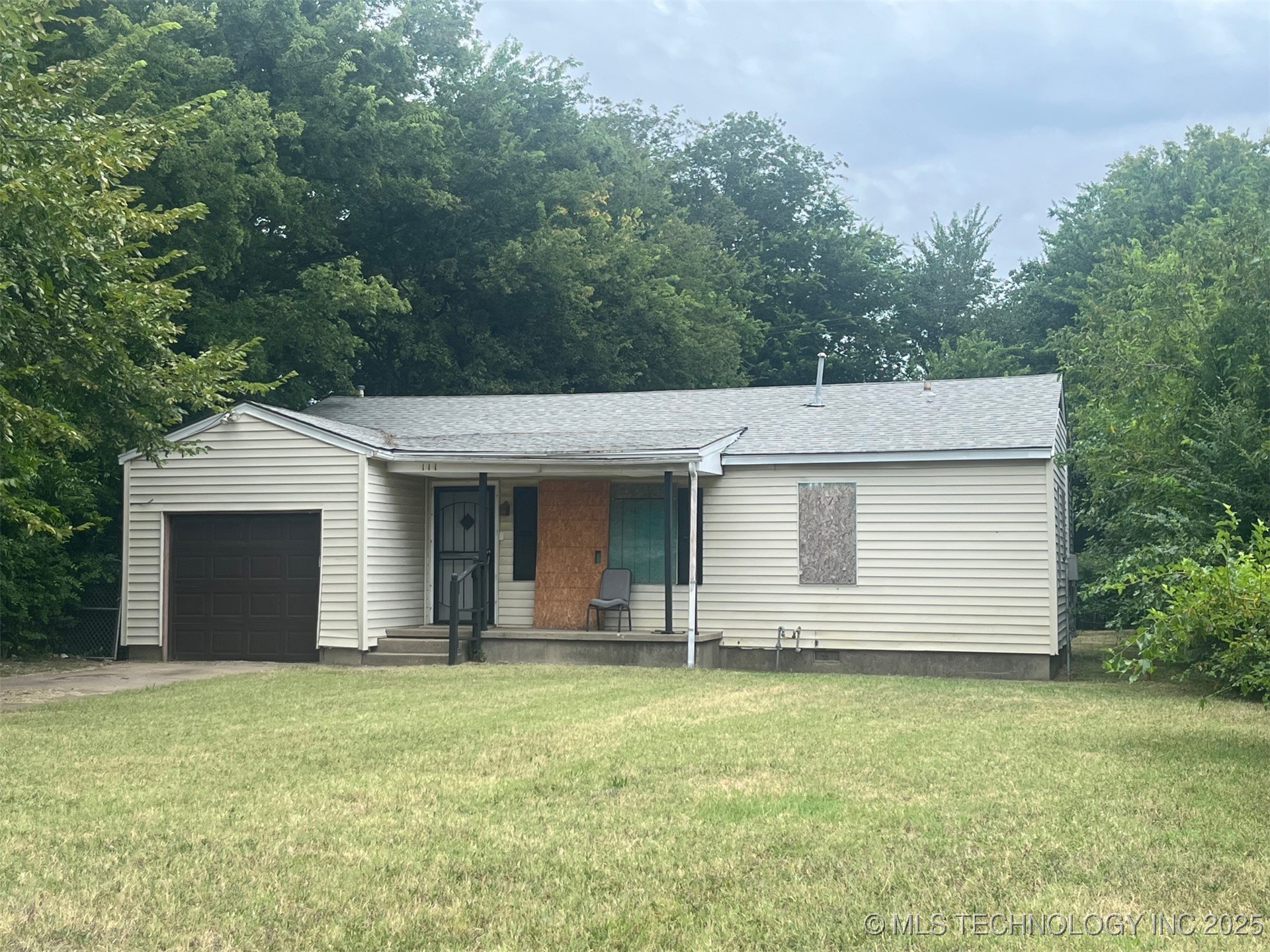 111 E 26th Place N Property Photo 1