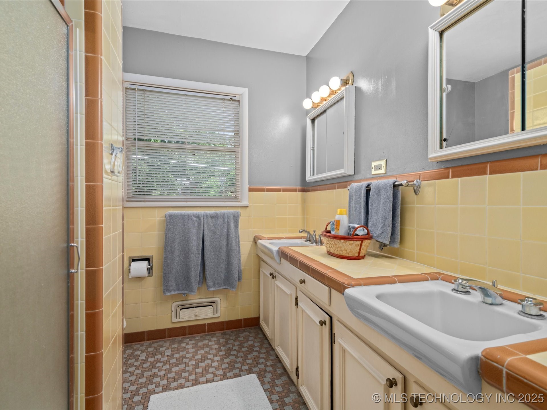 1490 Se Cherokee Place Property Photo 25