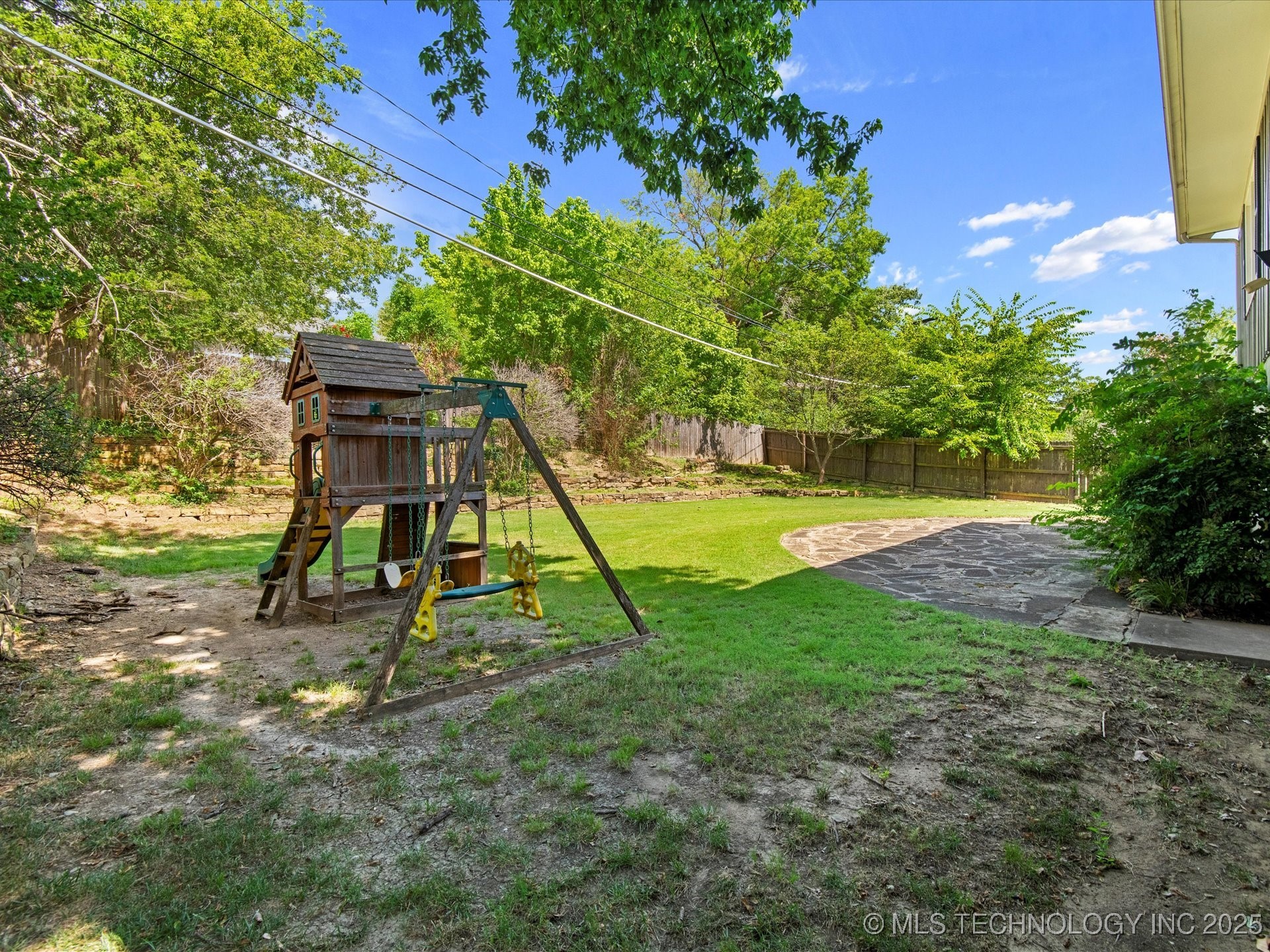 1490 Se Cherokee Place Property Photo 34