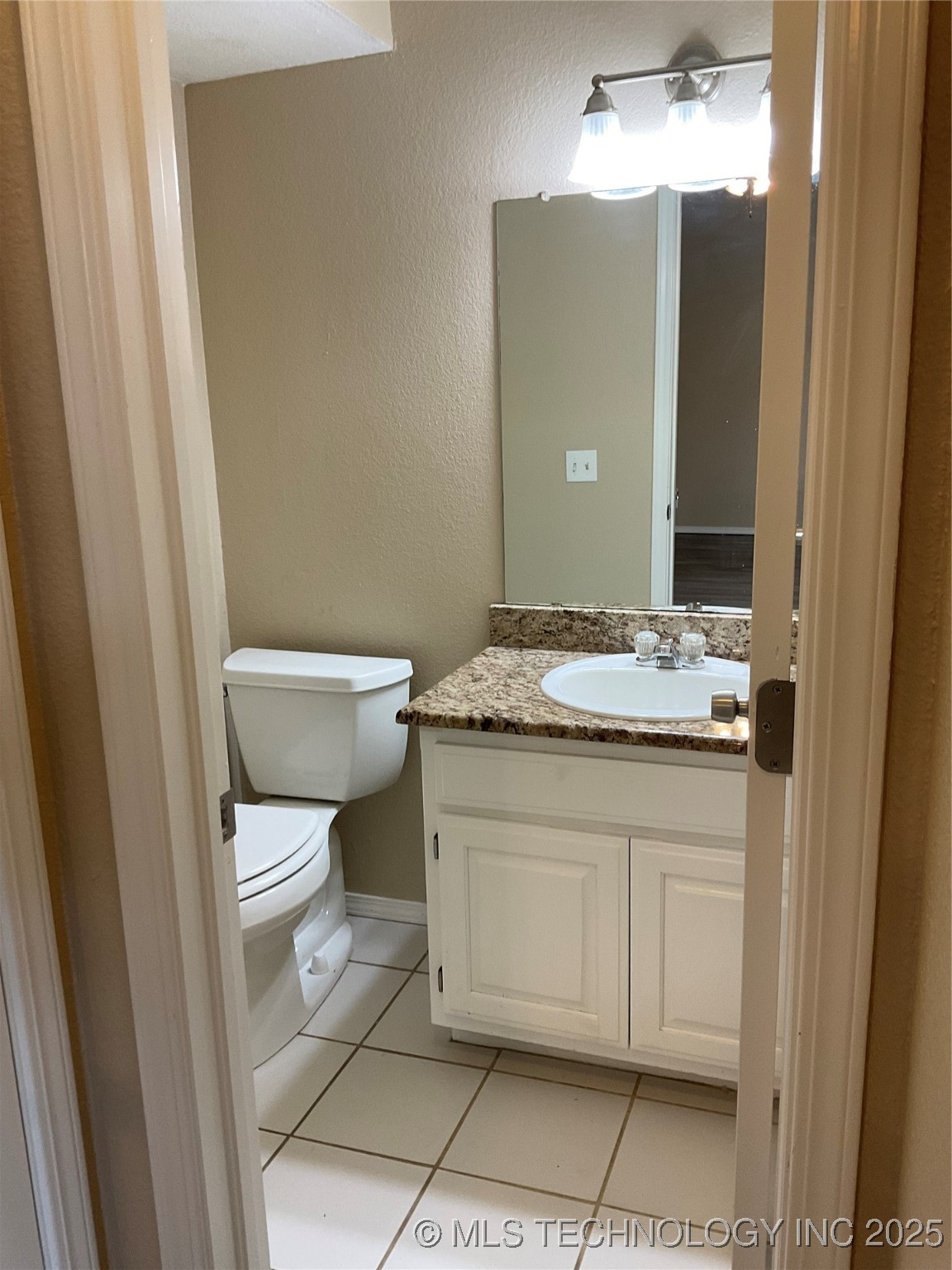 11724 S Gum Avenue Property Photo 12