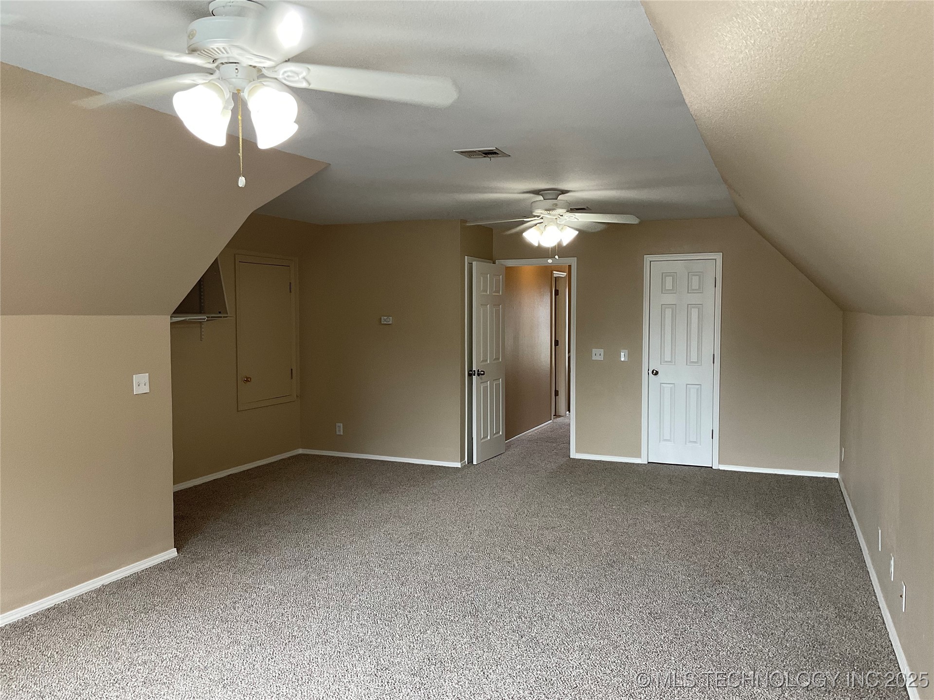11724 S Gum Avenue Property Photo 21