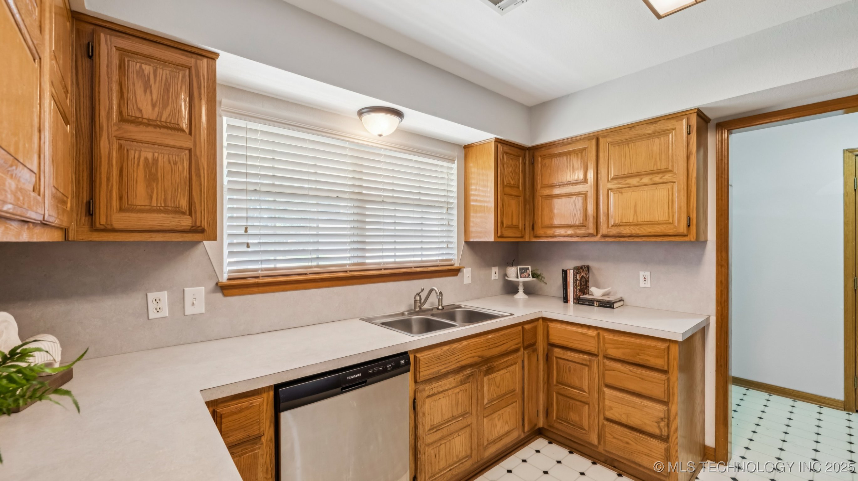 9497 E Magnolia Wood Drive Property Photo 14