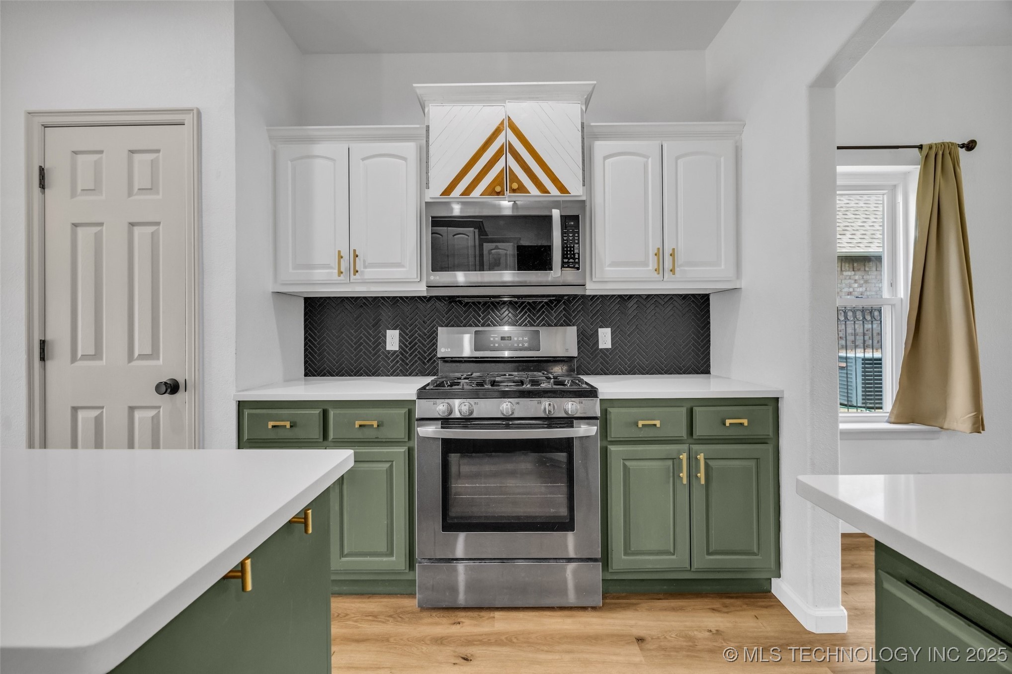 2405 13th Street Property Photo 4