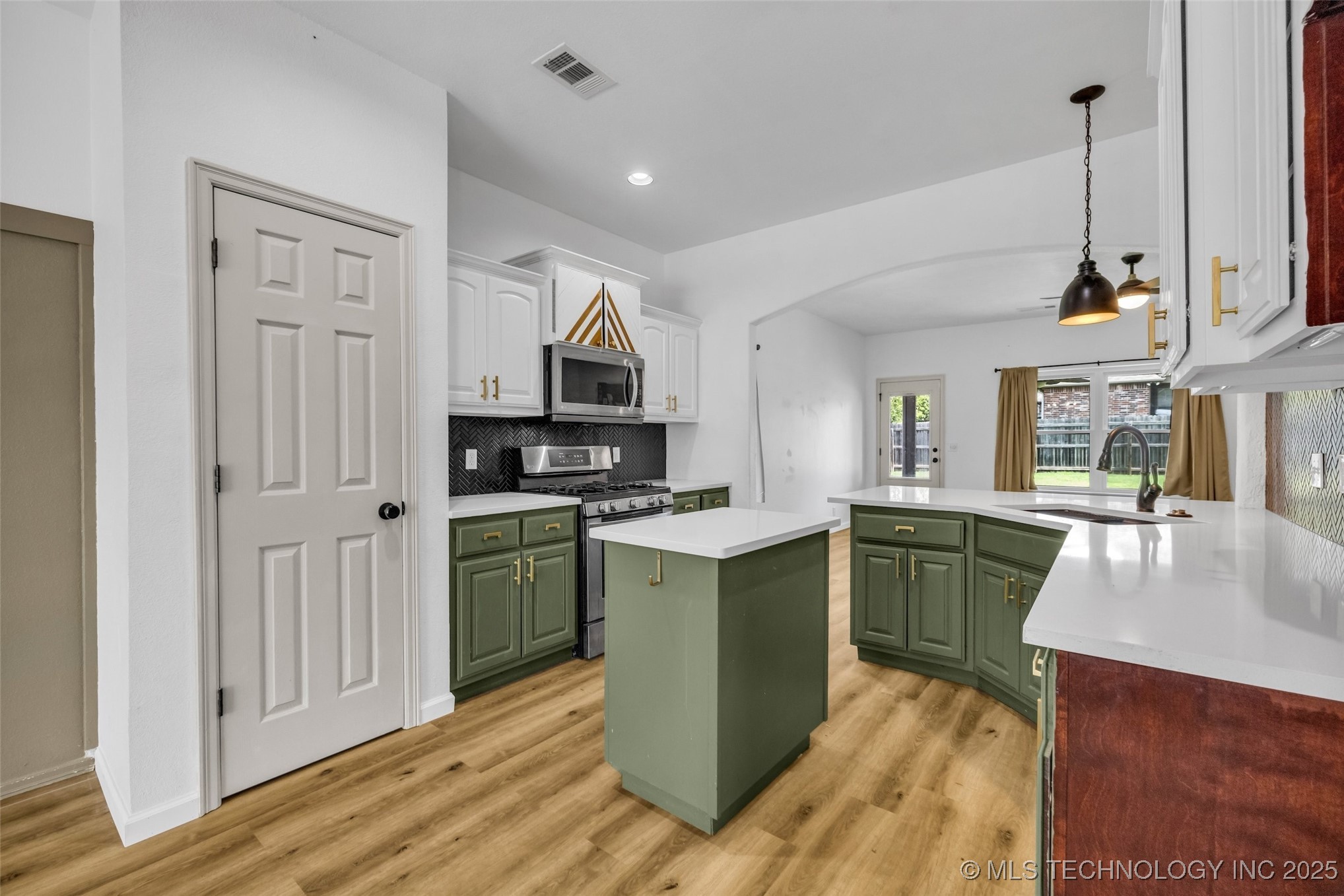 2405 13th Street Property Photo 8