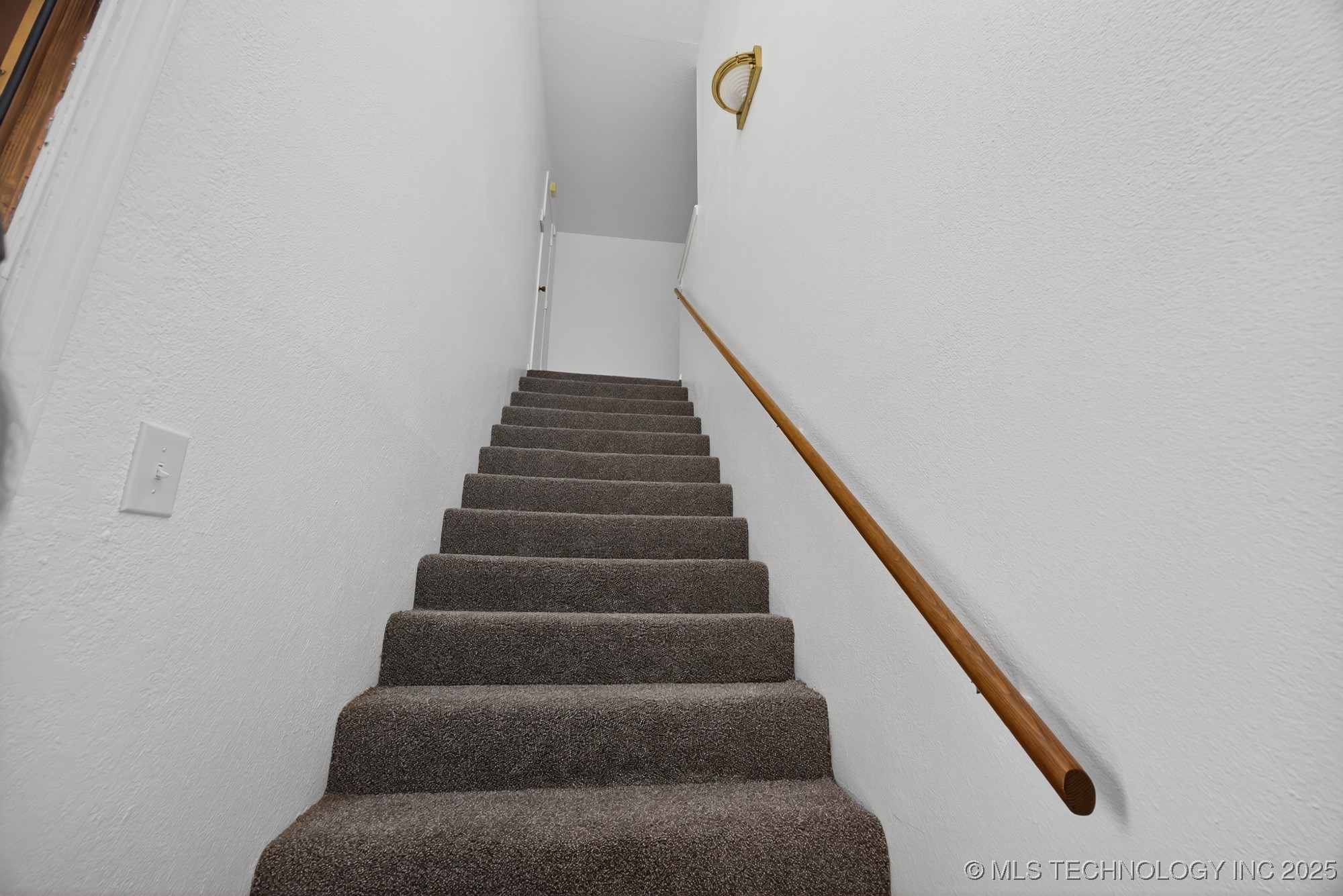 6524 S Memorial Drive 16e Property Photo 7