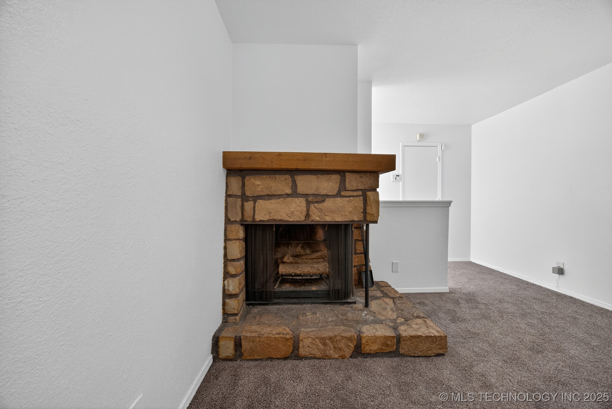 6524 S Memorial Drive 16e Property Photo 9