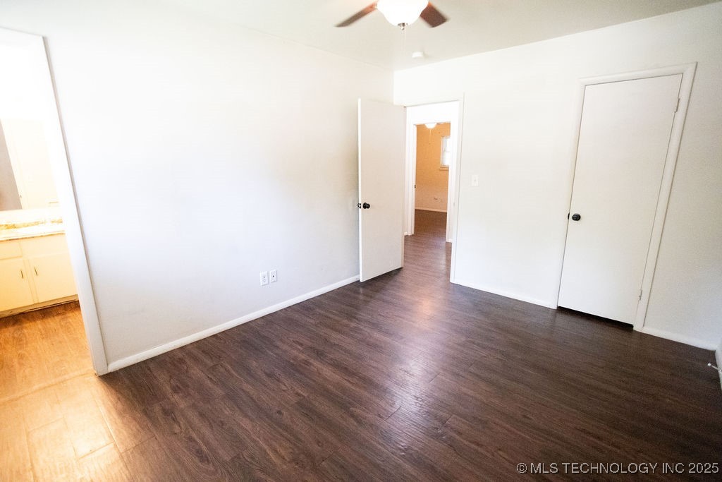509 N Village Place Property Photo 29